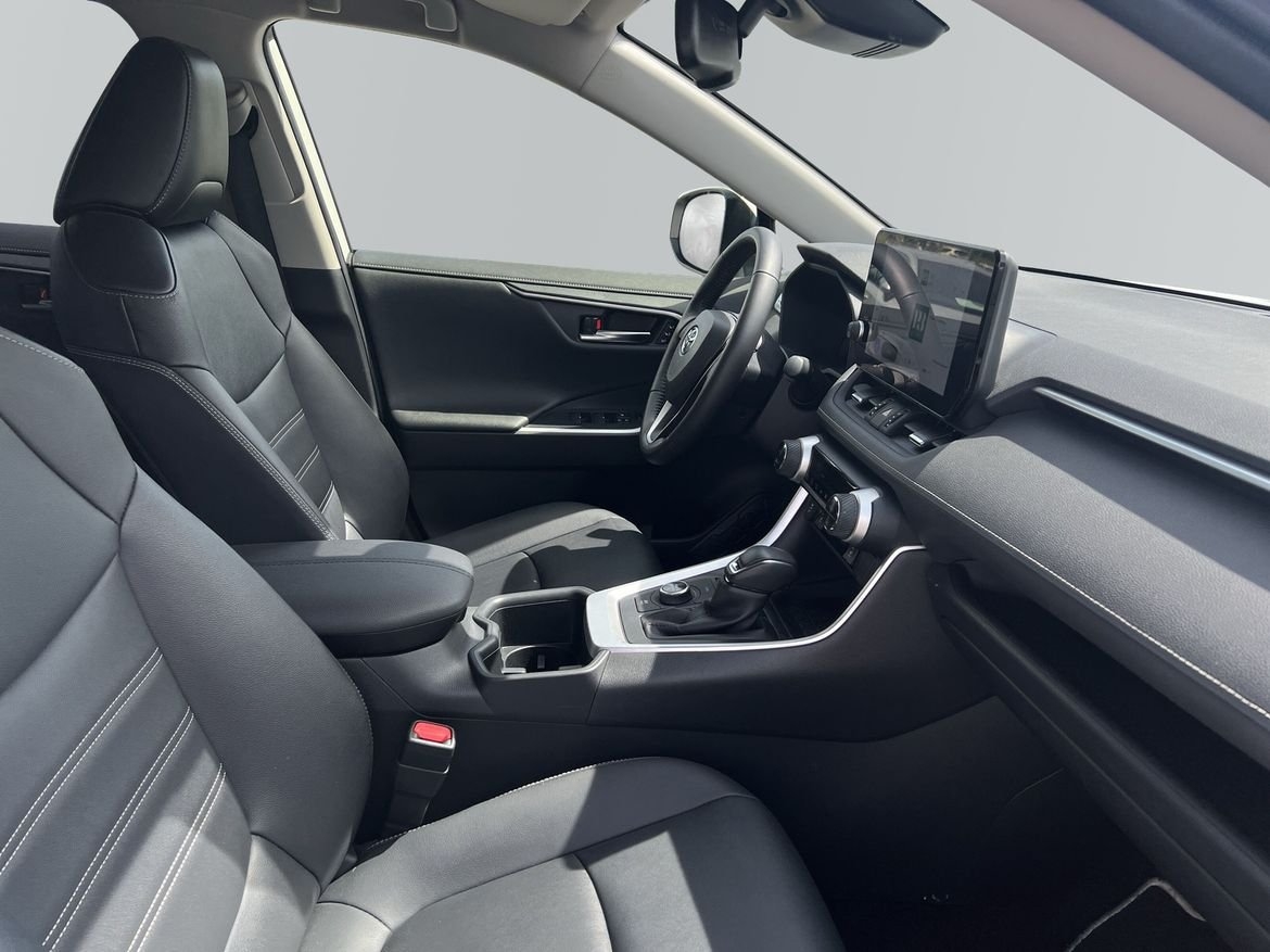 Toyota RAV4 2.5 Hybrid Executive 2023, bild 6/10