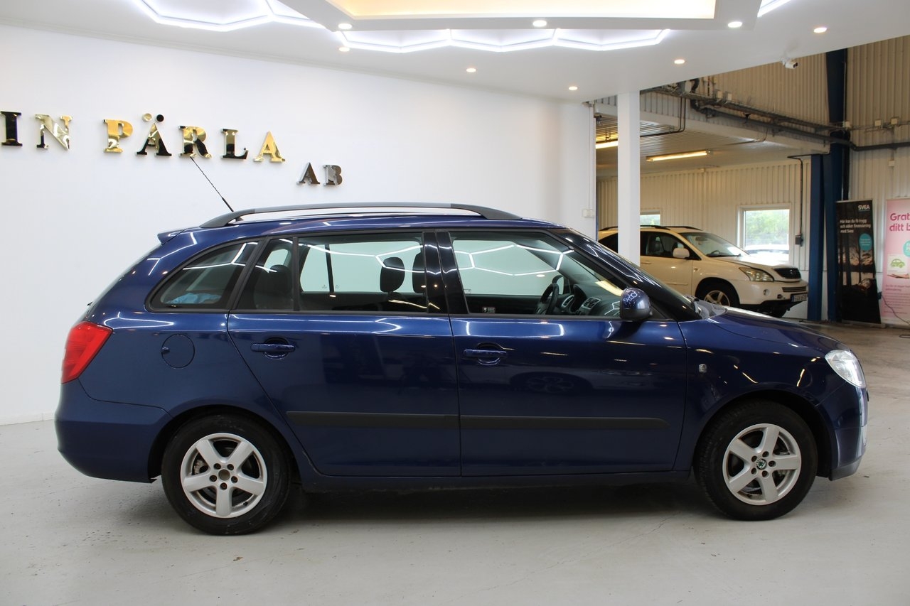Skoda Fabia 2009, bild 4/12