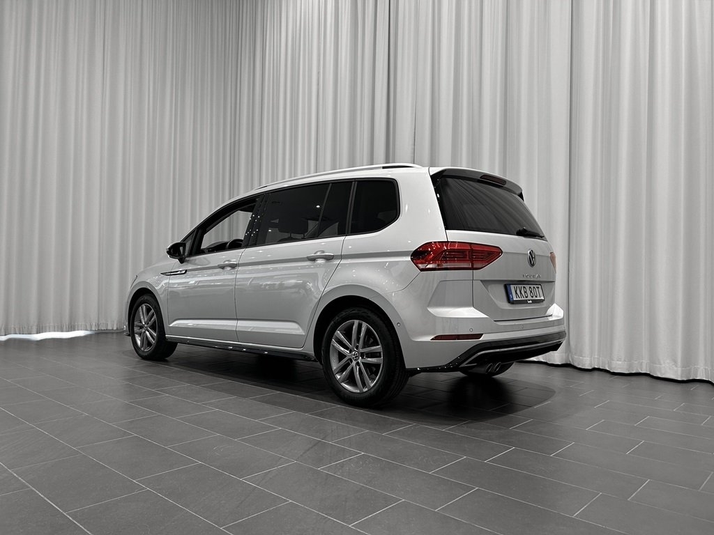 Volkswagen Touran TDI 150hk DSG 2023, bild 3/17