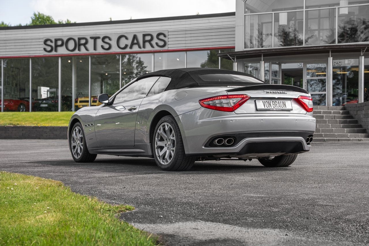 Maserati GranCabrio Sport 4.7 V8 2012, bild 4/21