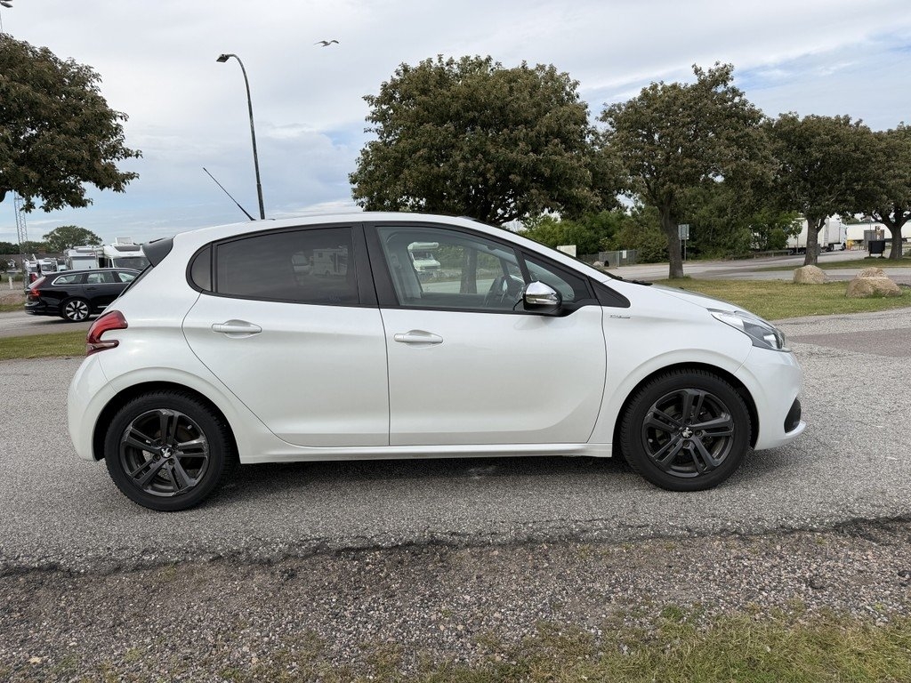 Peugeot 208 5-dörrar 1.2 Automat 2018, bild 5/9