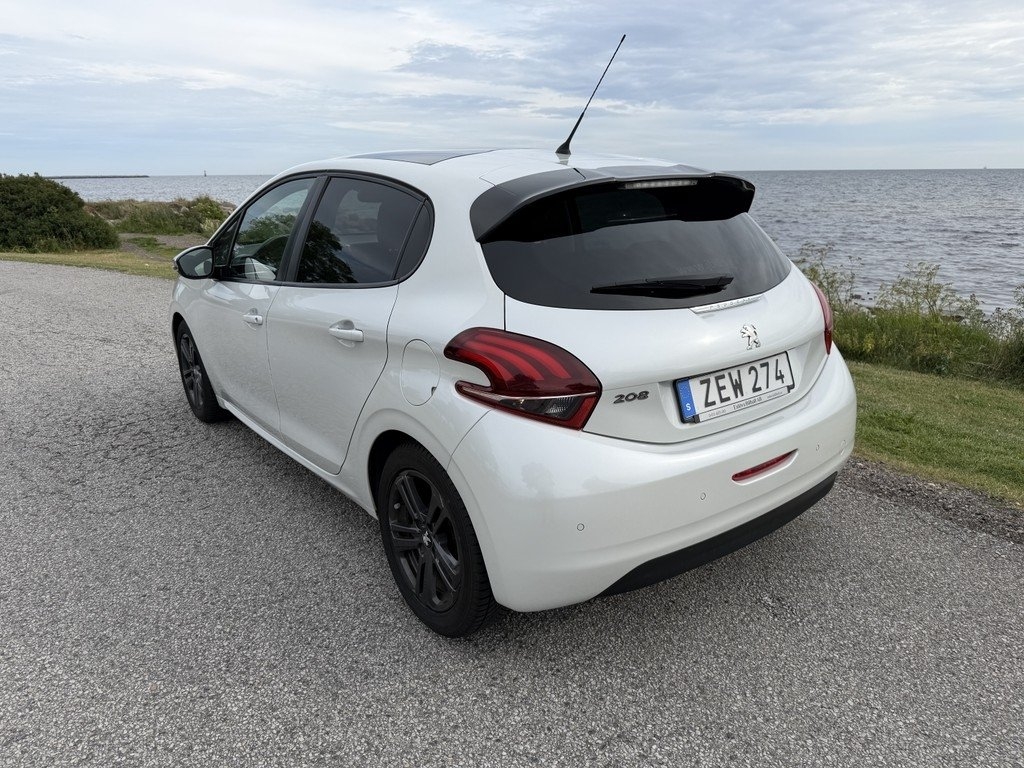 Peugeot 208 5-dörrar 1.2 Automat 2018, bild 3/9
