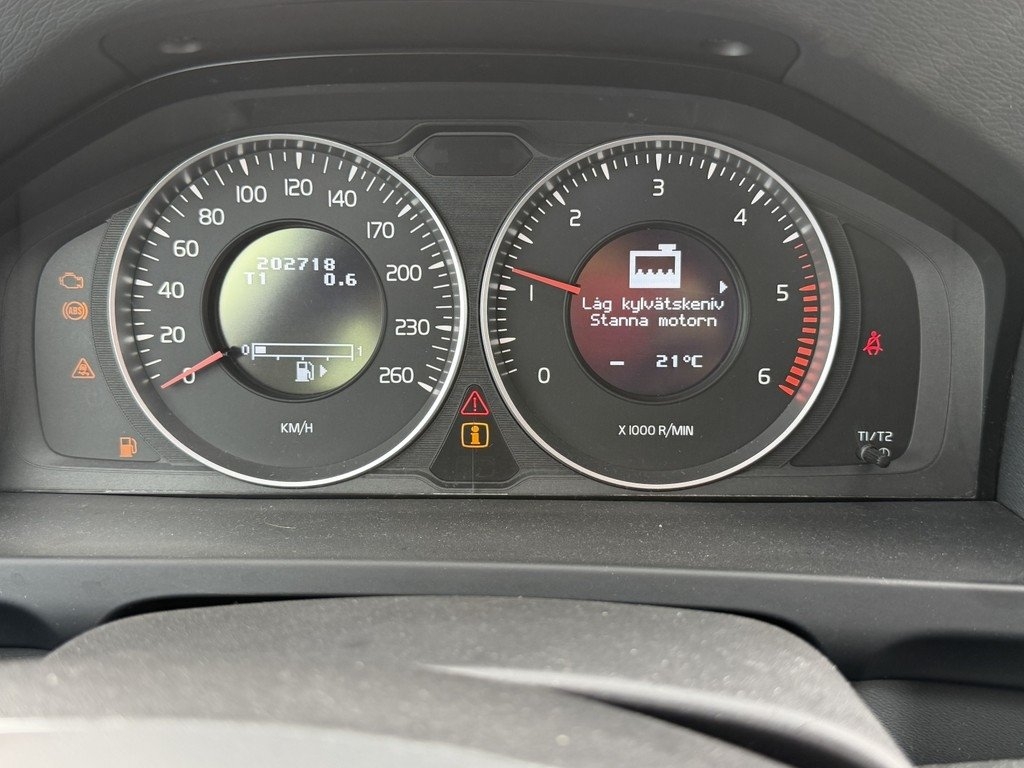 Volvo V60 D2 Powershift Momentum Euro 5 2012, bild 6/9