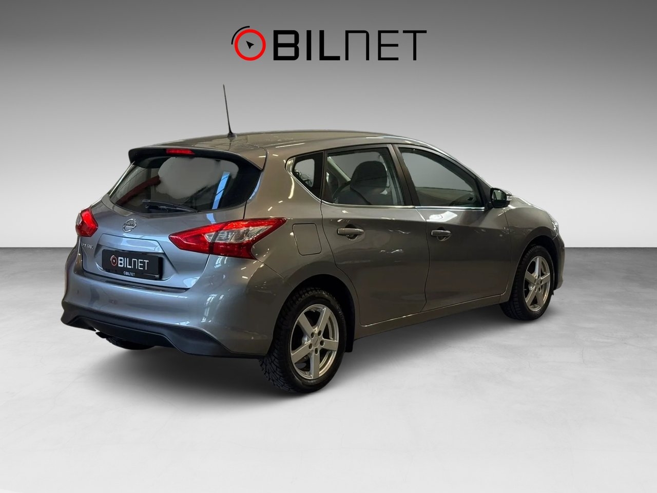 Nissan Pulsar 1.2 DIG-T XTRONIC-CVT 2015, bild 2/10