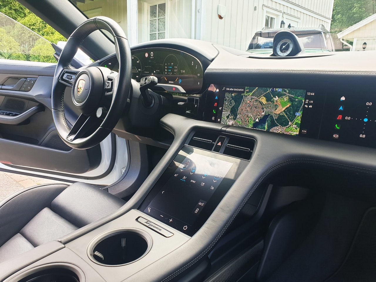 Porsche Taycan 2023, bild 3/10