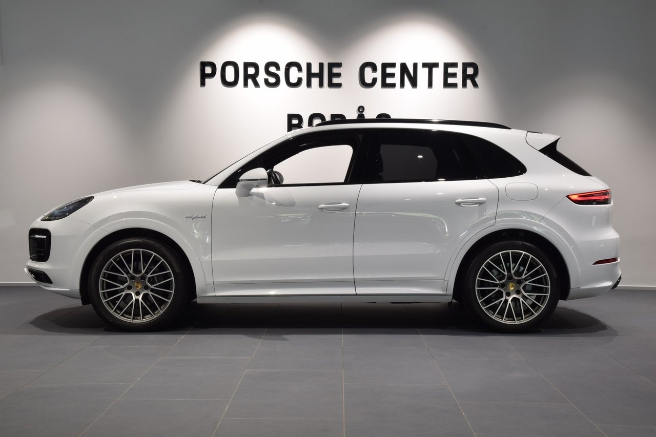 Porsche Cayenne 2023, bild 2/10
