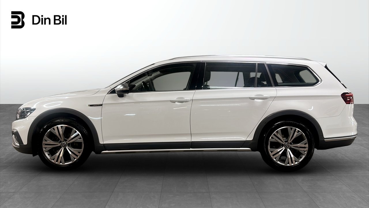 Volkswagen Passat 2021, bild 2/10
