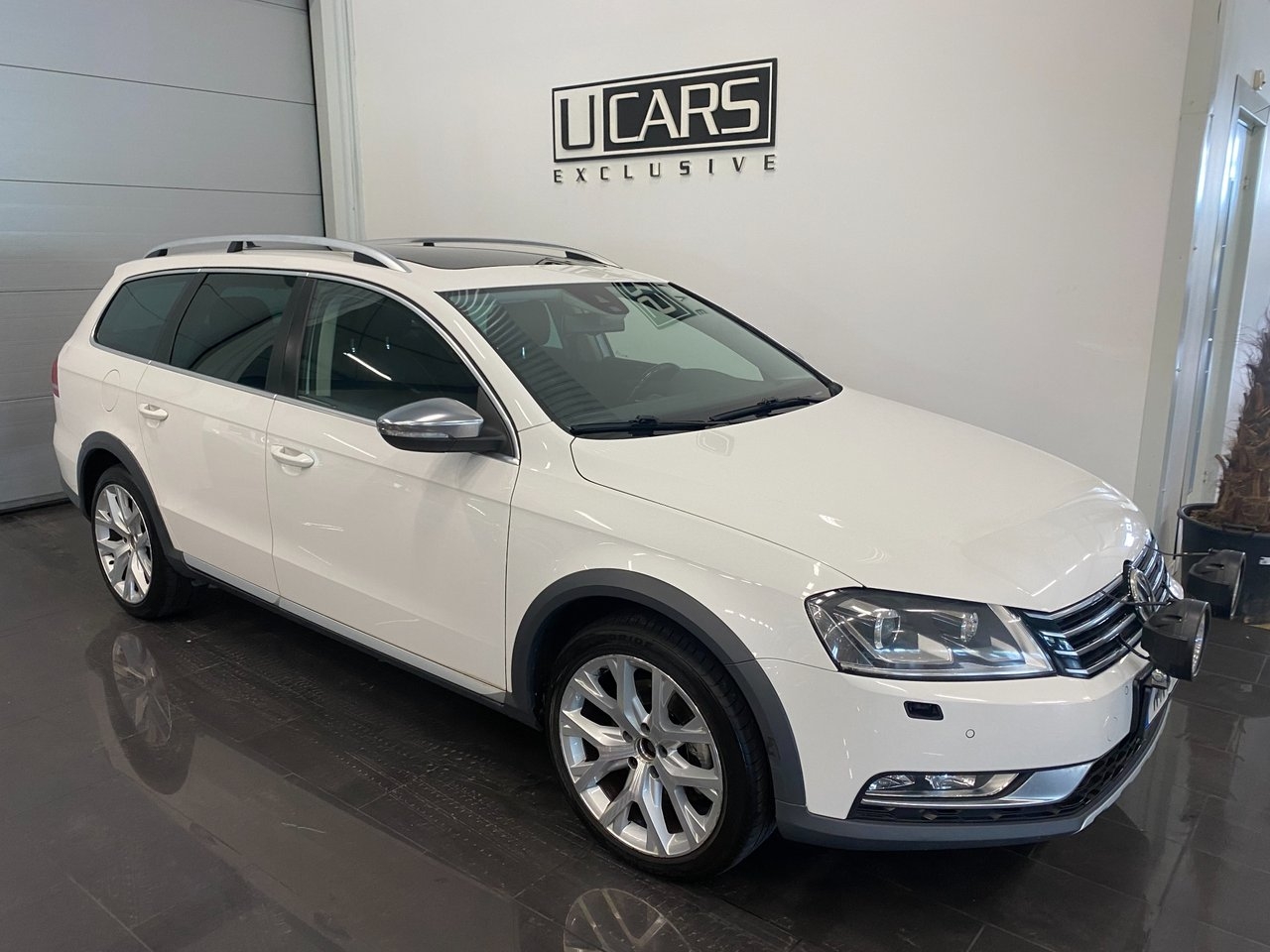 Volkswagen Passat 2015, photo 2/10