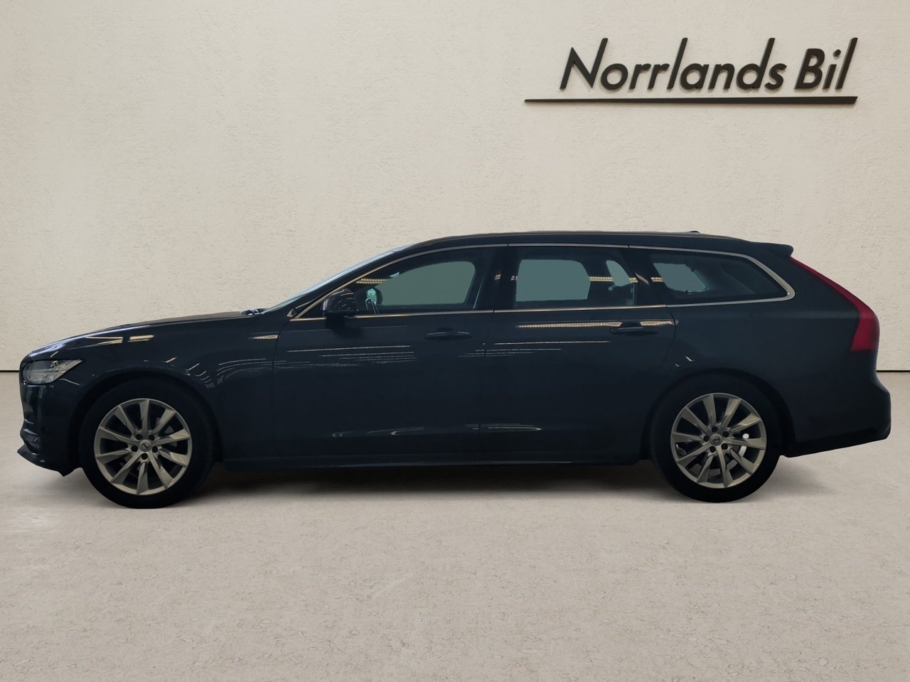 Volvo V90 D4 Business Advanced 2019, bild 2/10