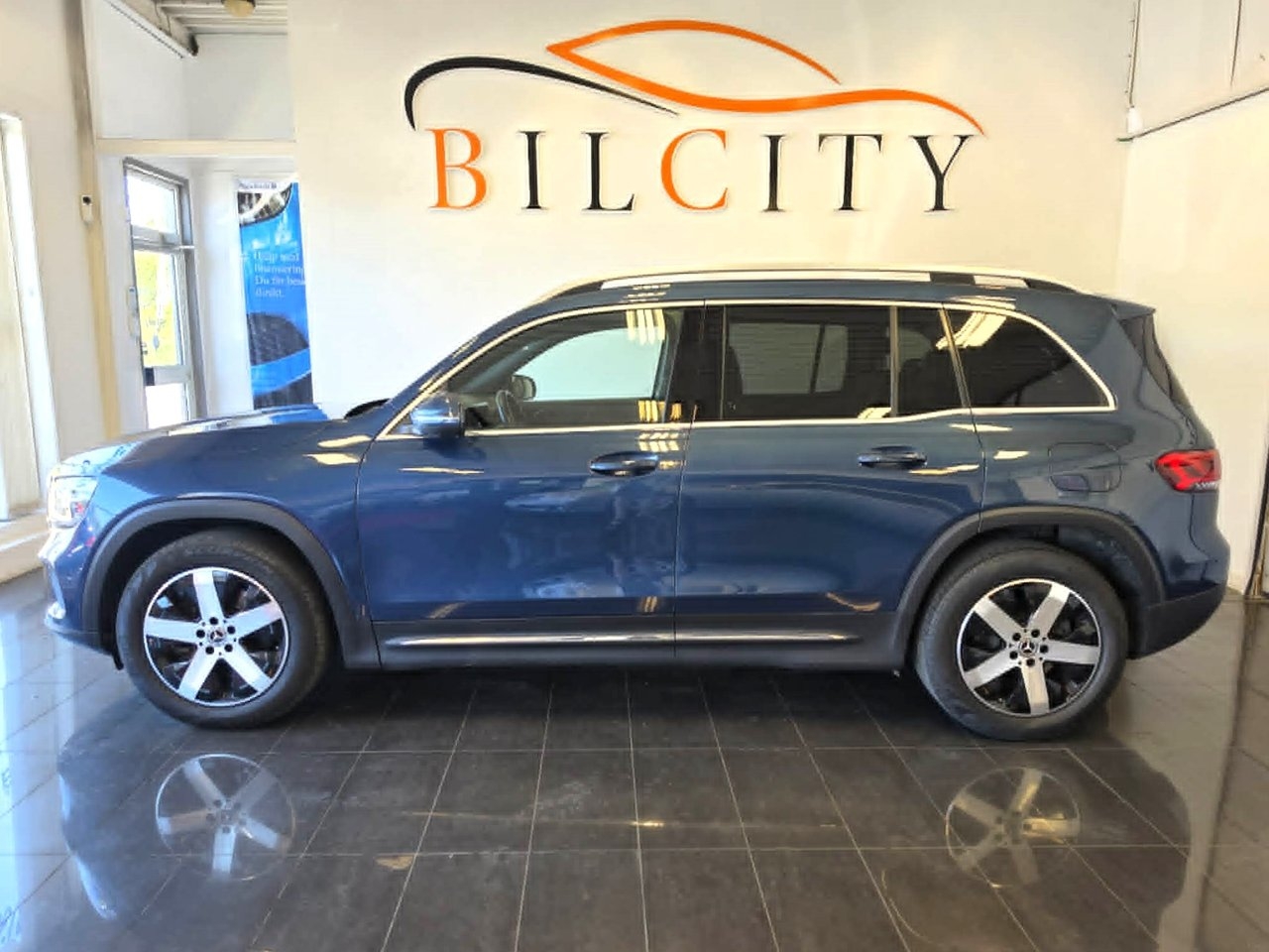Mercedes-Benz GLB 2020, bild 4/10