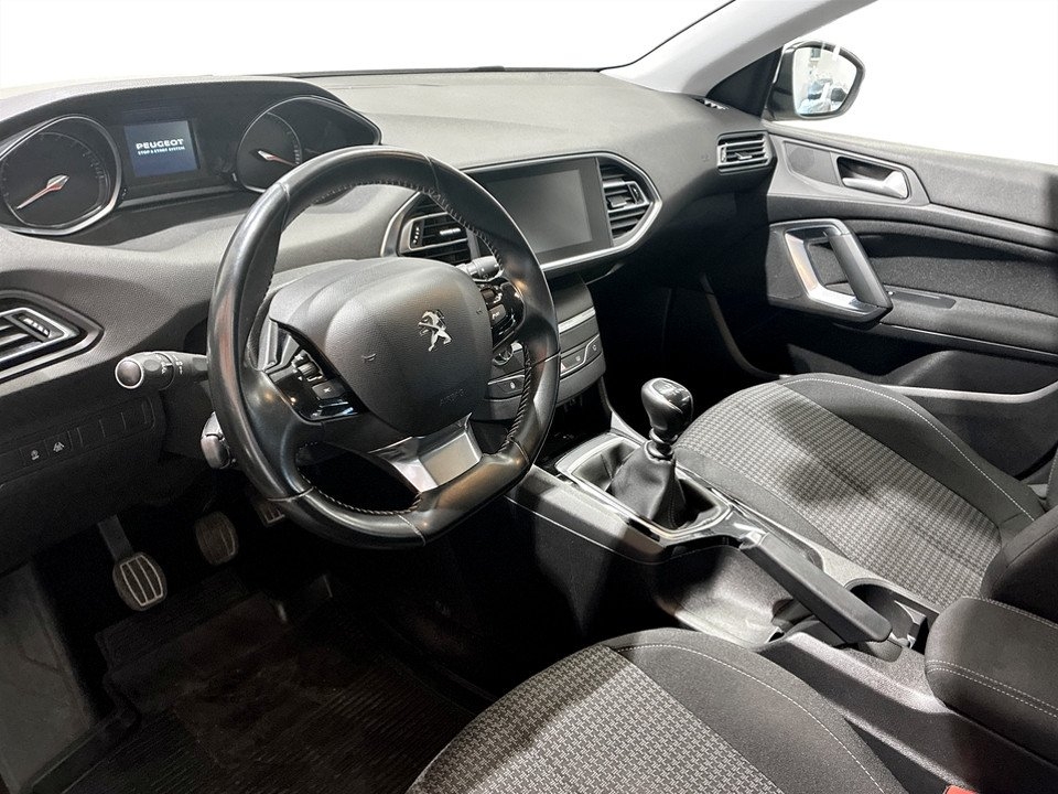 Peugeot 308 2020, bild 4/10