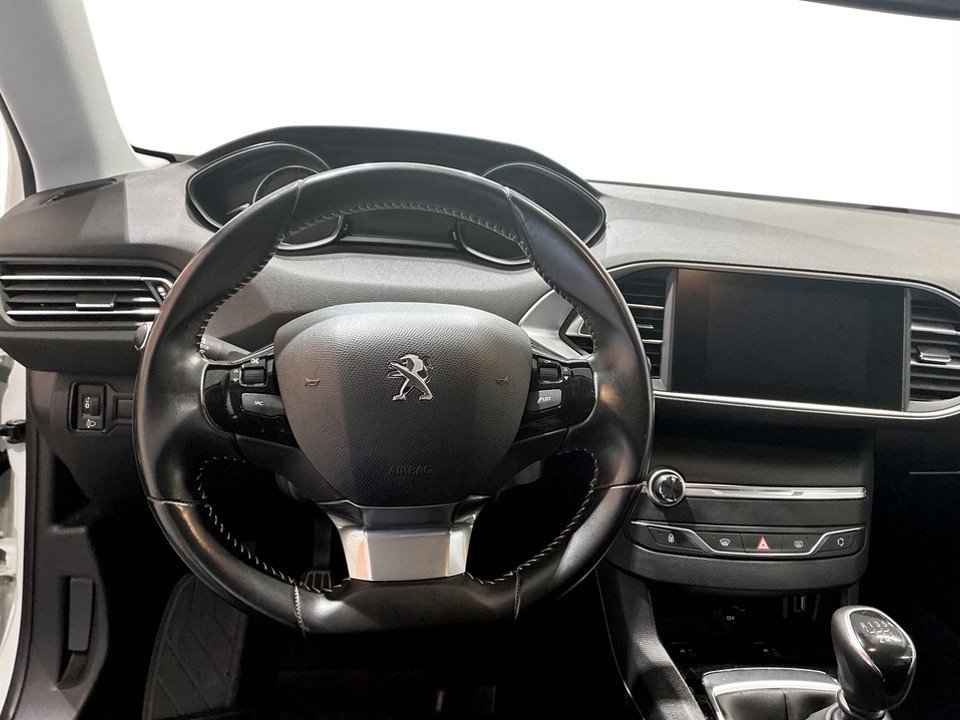 Peugeot 308 2020, bild 7/10