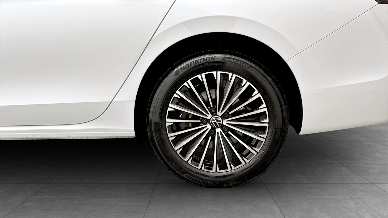 Volkswagen Passat 2025, bild 6/10