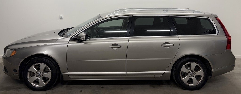 Volvo V70 2.5FT Summum Euro 4 2009, bild 2/10
