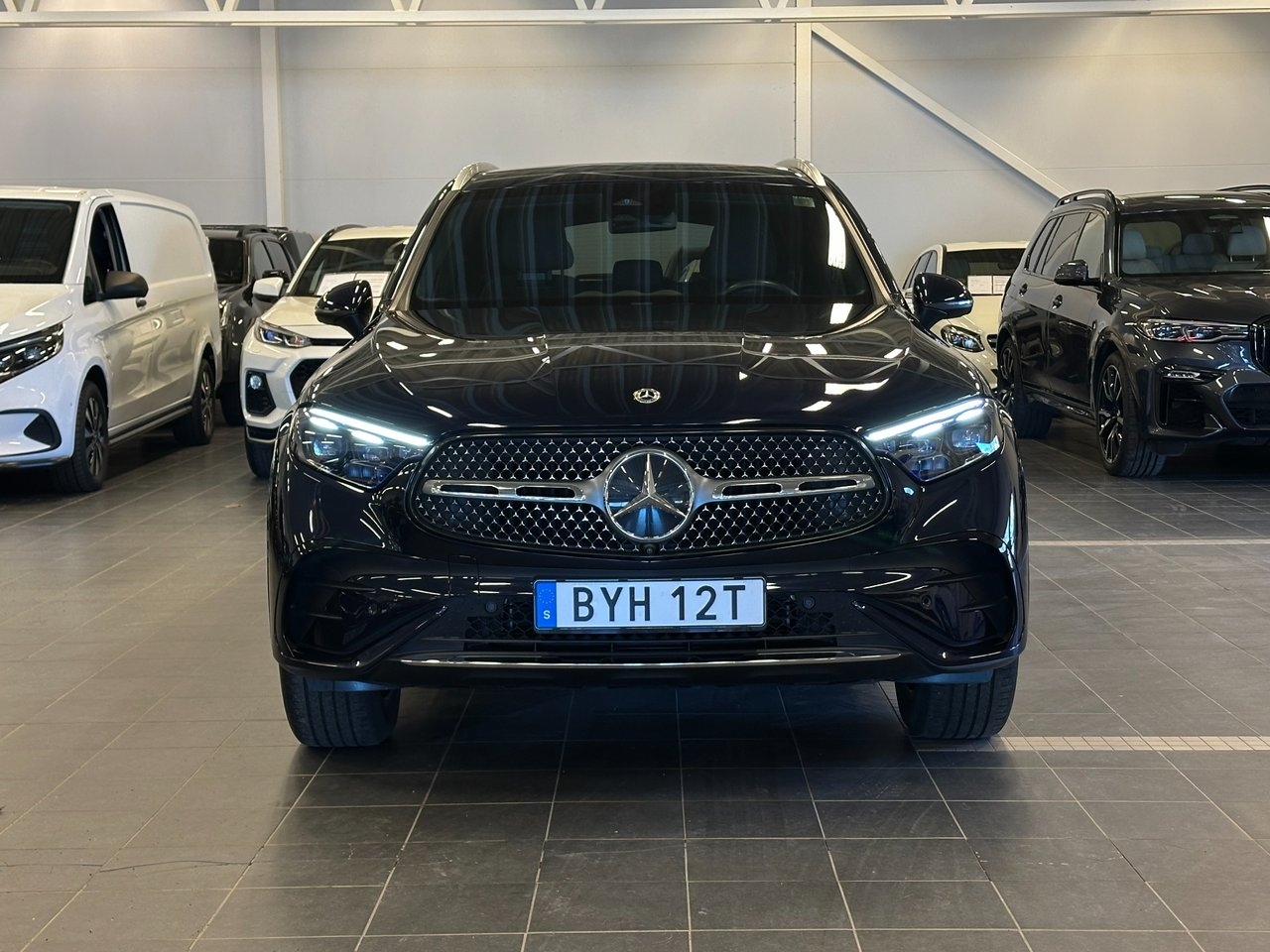 Mercedes-Benz GLC 300 e 4MATIC, AMG Line 2024, photo 2/10