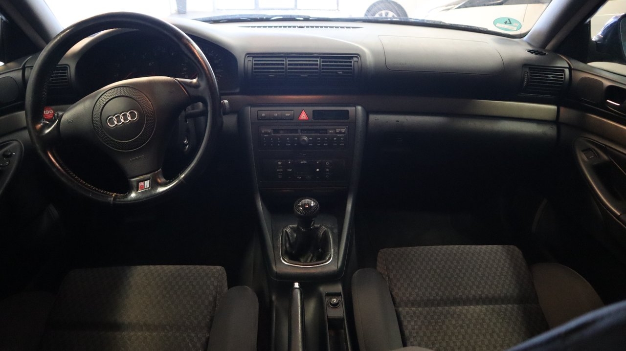 Audi A4 2001, bild 7/7