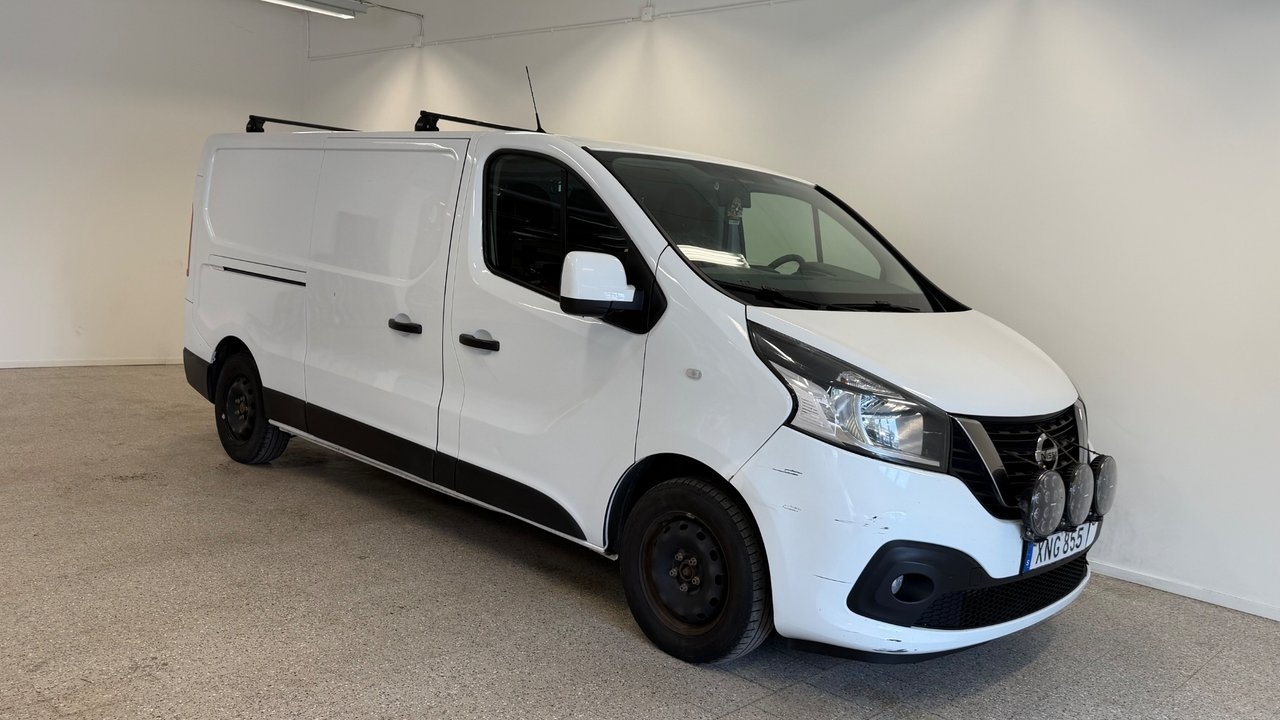 Nissan NV300