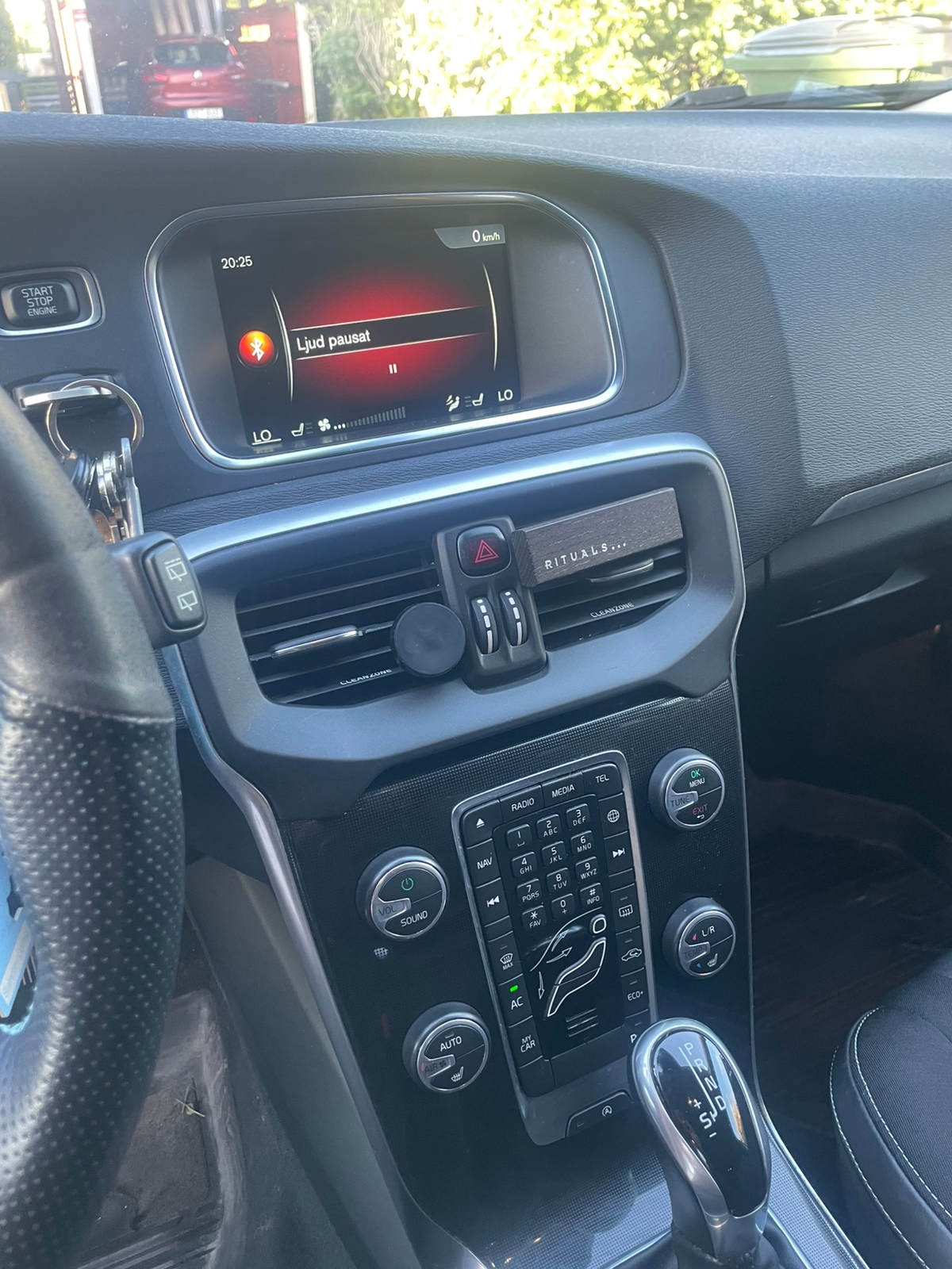 Volvo V40 D3 Geartronic 2017, kuva 7/10
