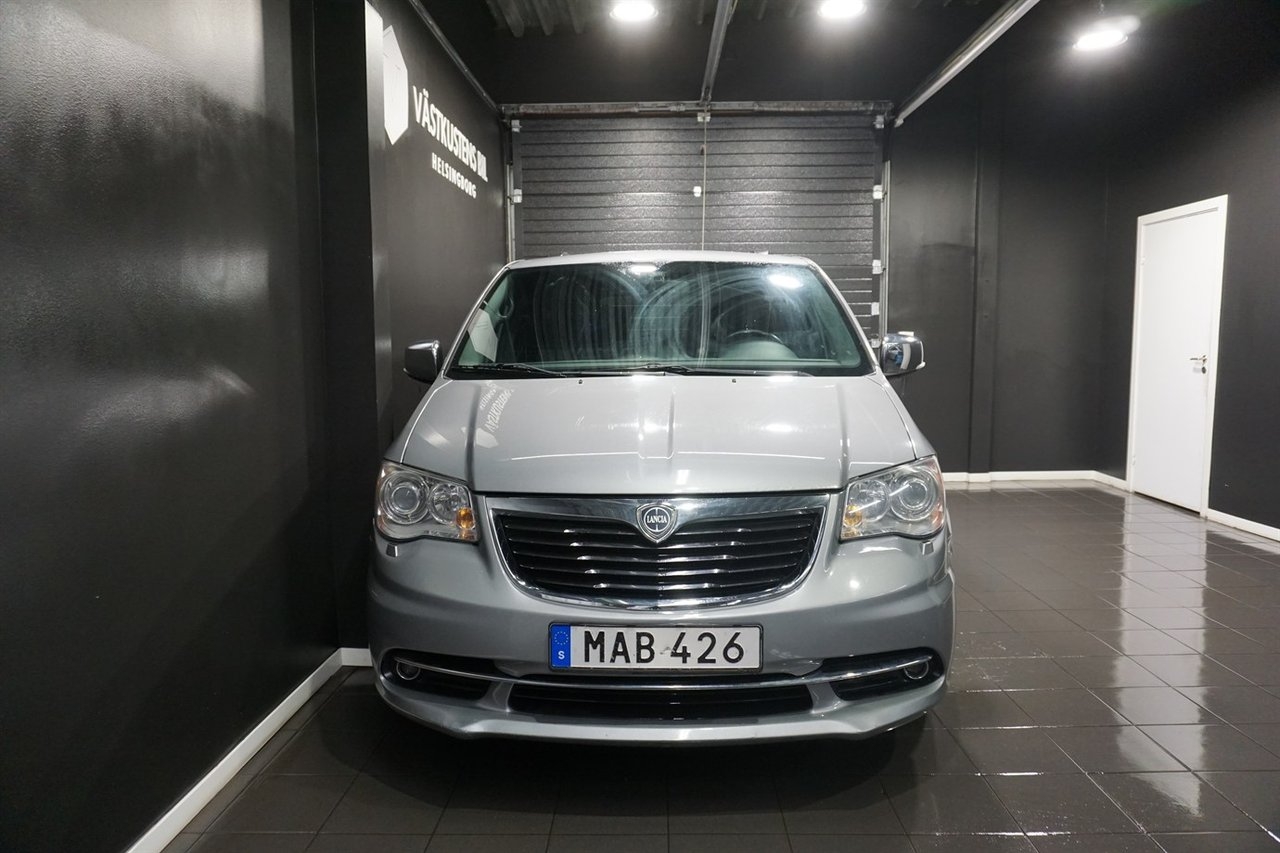 Lancia Voyager 2015, bild 2/10