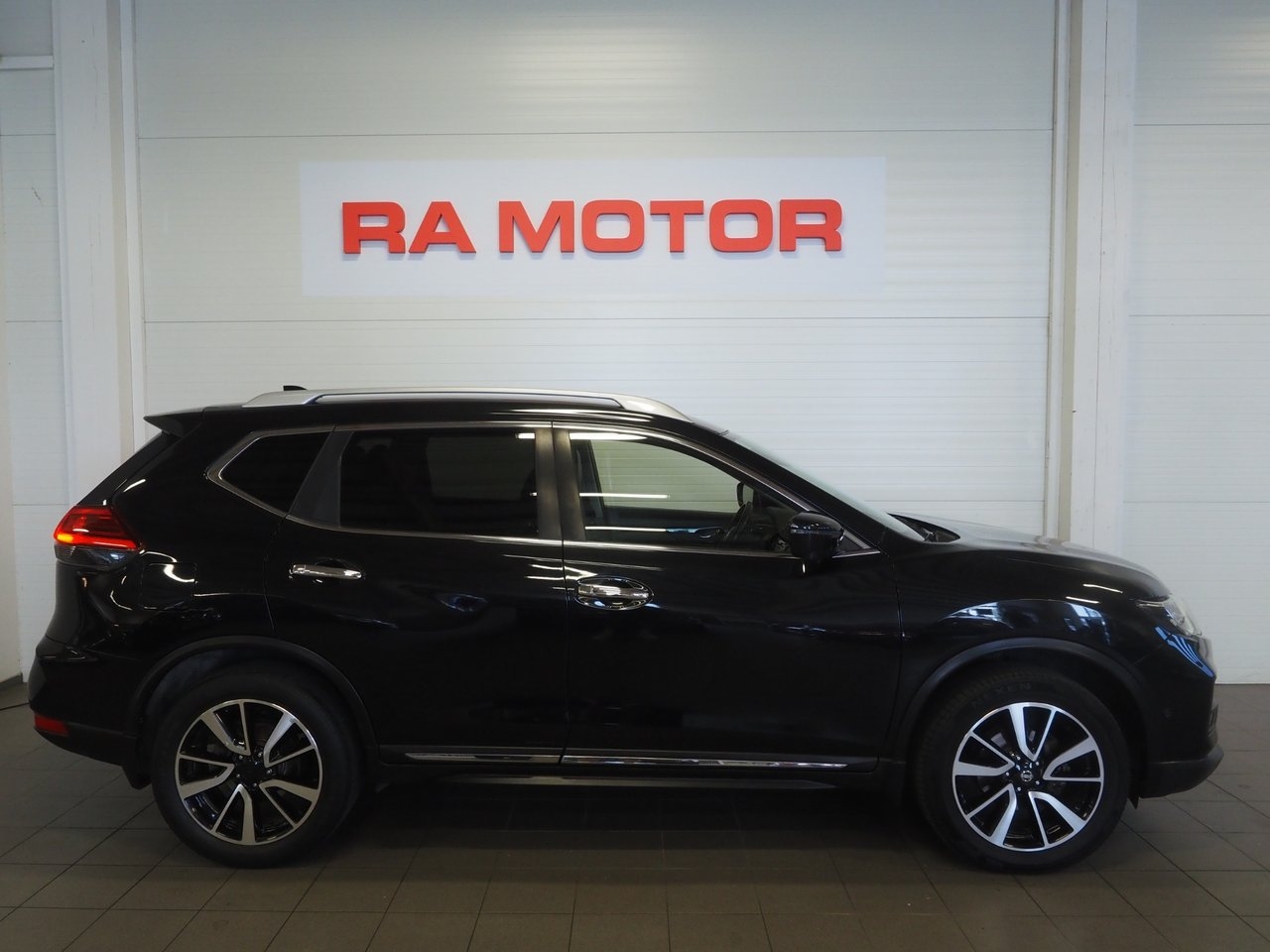 Nissan X-Trail 1.6 dCi DPF 130hk Tekna 2018, bild 4/10