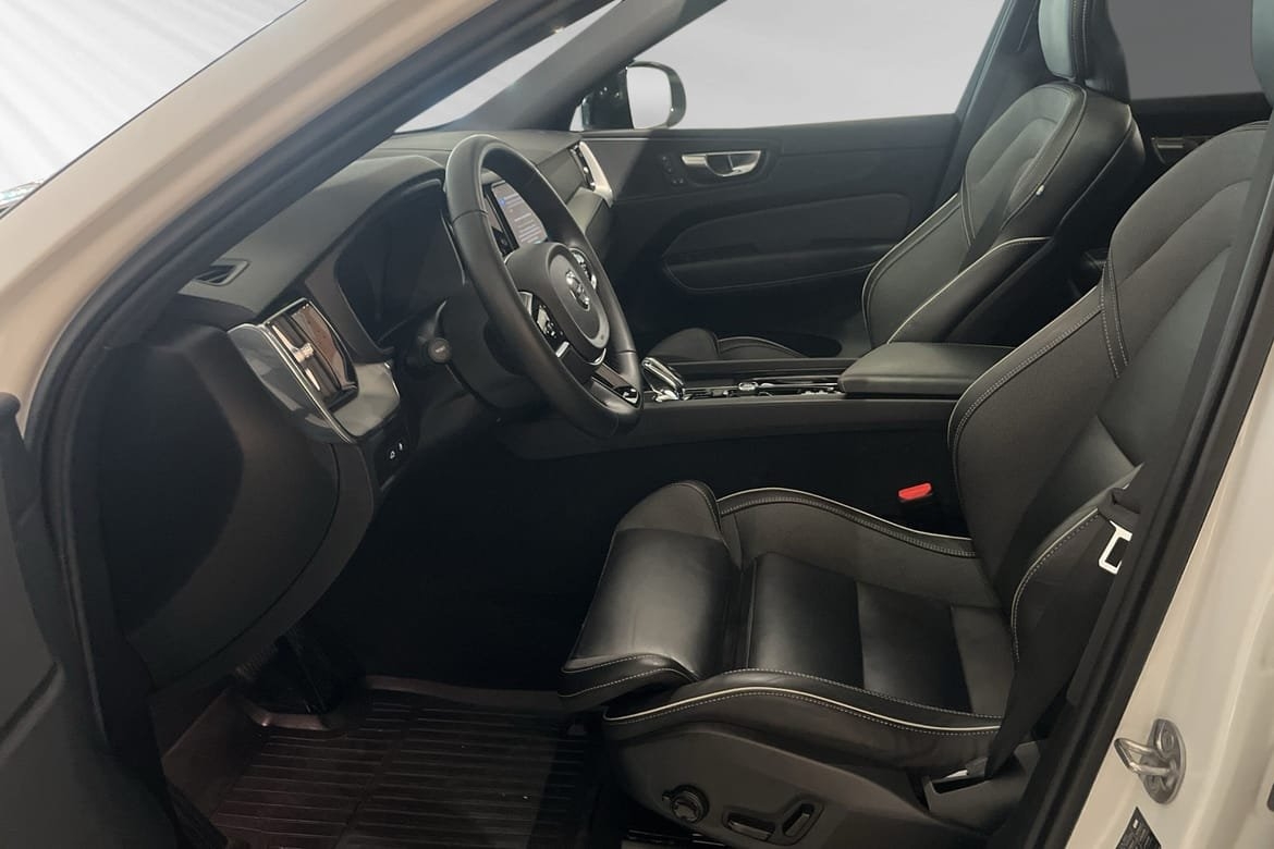 Volvo XC60 T6 Plus Dark Edition 2025, bild 7/10