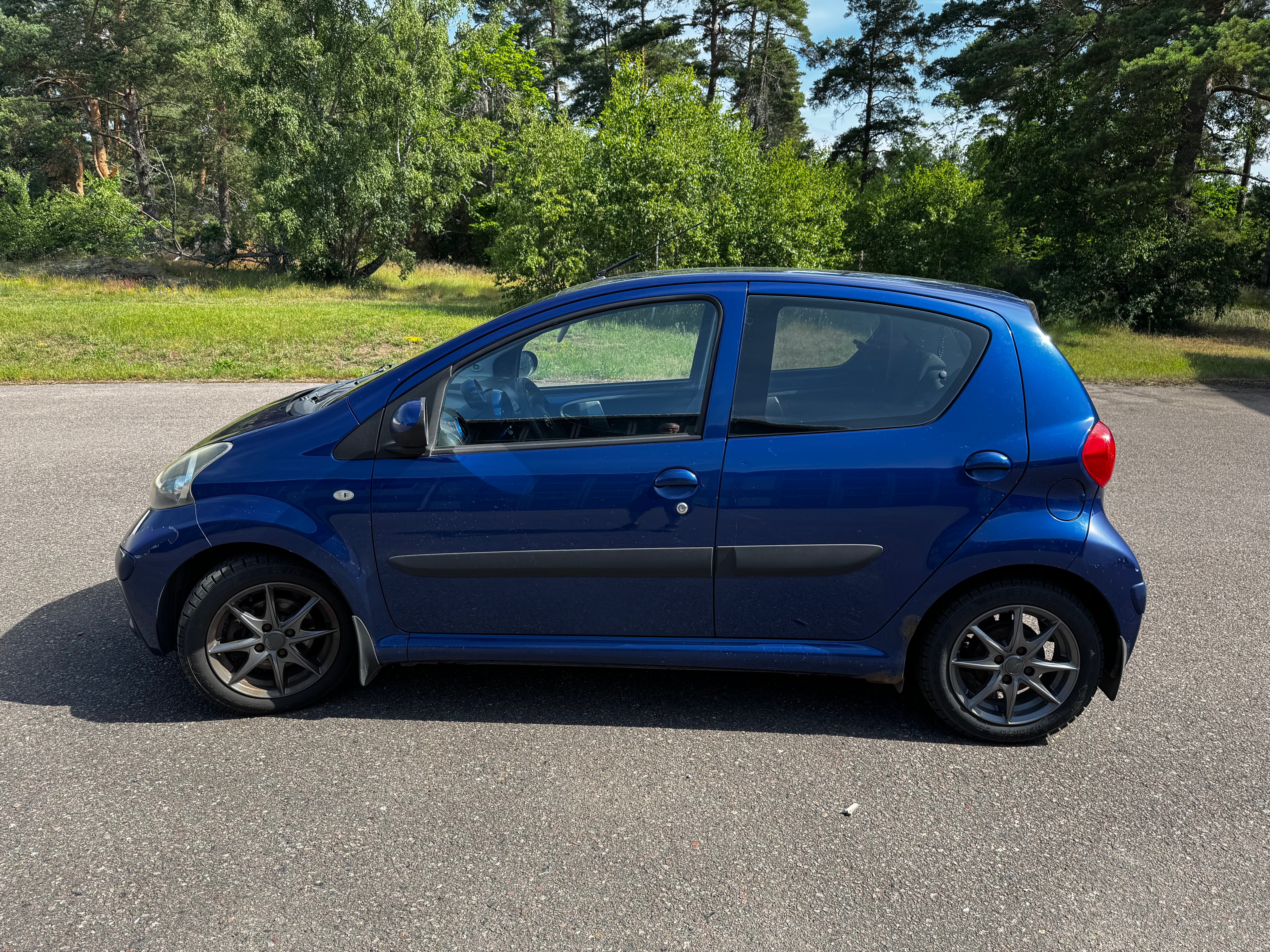 Toyota Aygo 5-dörrar 1.0 VVT-i MultiMode 2008, bild 4/4