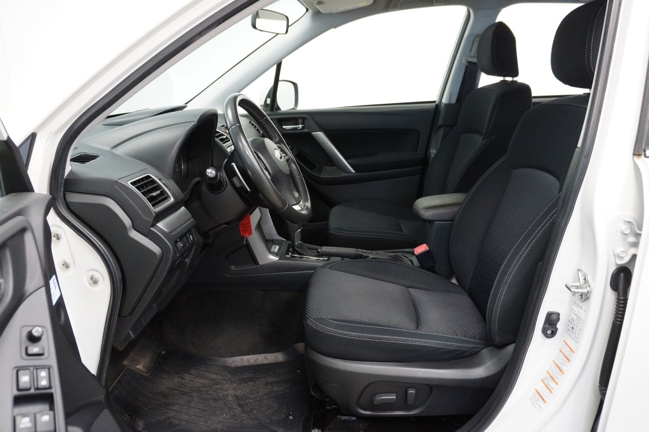 Subaru Forester 2.0 4WD LINEARTRONIC 2015, bild 6/17