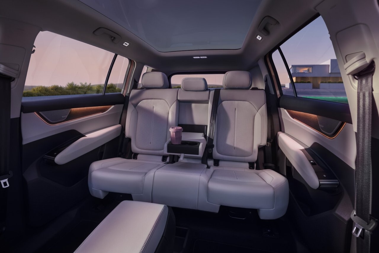 Skoda Peaq 2027, bild 7/8