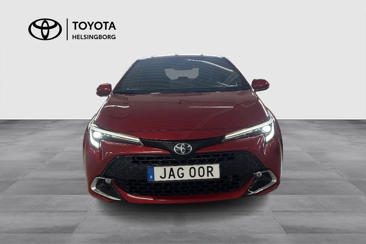 Toyota Corolla 1,8 Executive 2023, bild 2/15