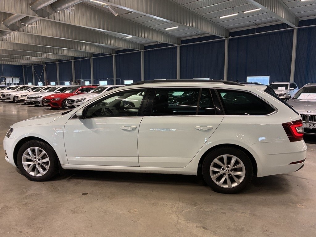Skoda Octavia 2020, bild 6/10