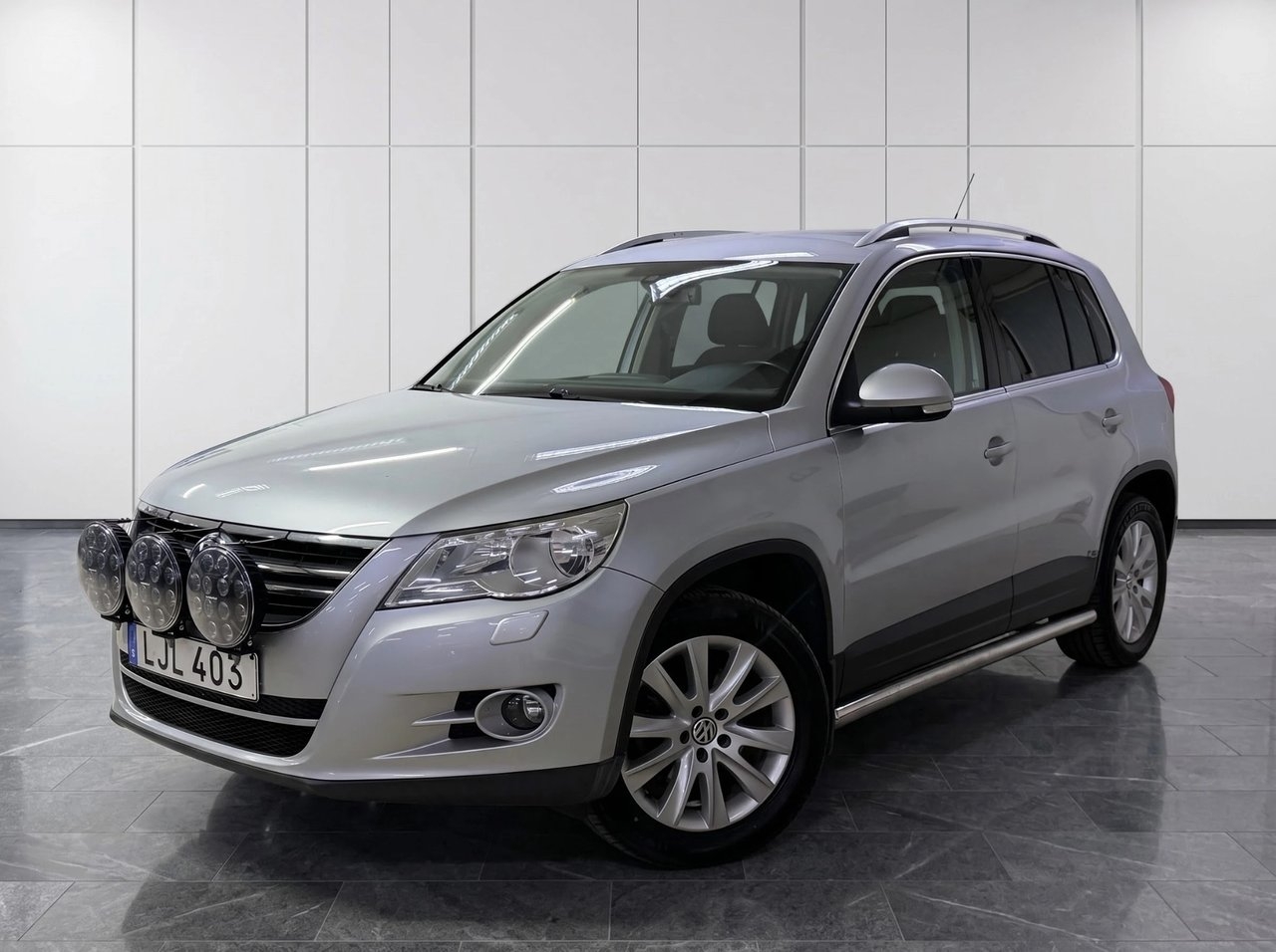 Volkswagen Tiguan 2009, bild 7/10