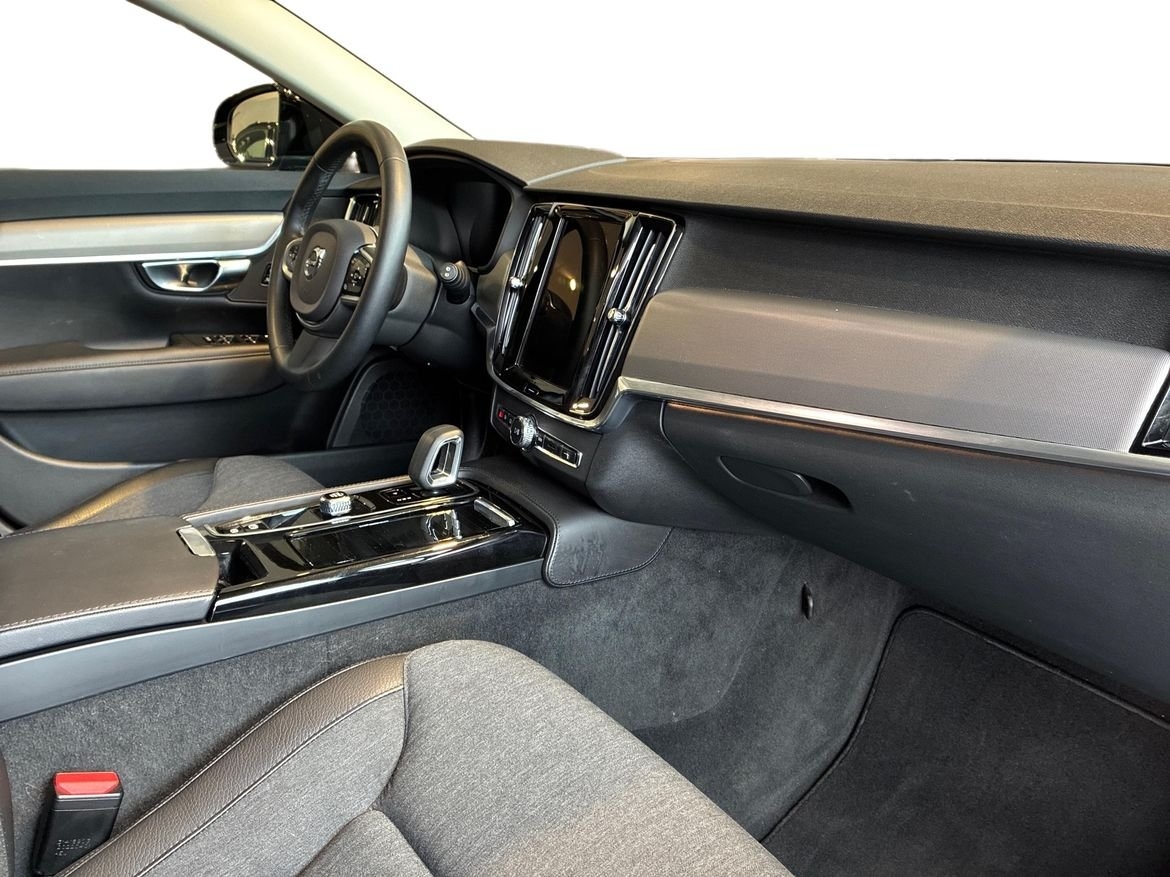 Volvo V90 Recharge T6 Core Edition 2023, bild 4/16