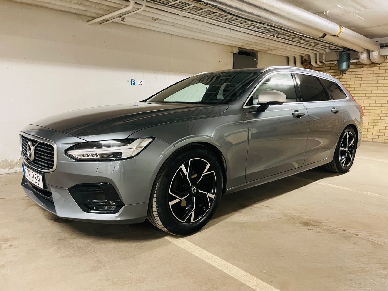 Volvo V90