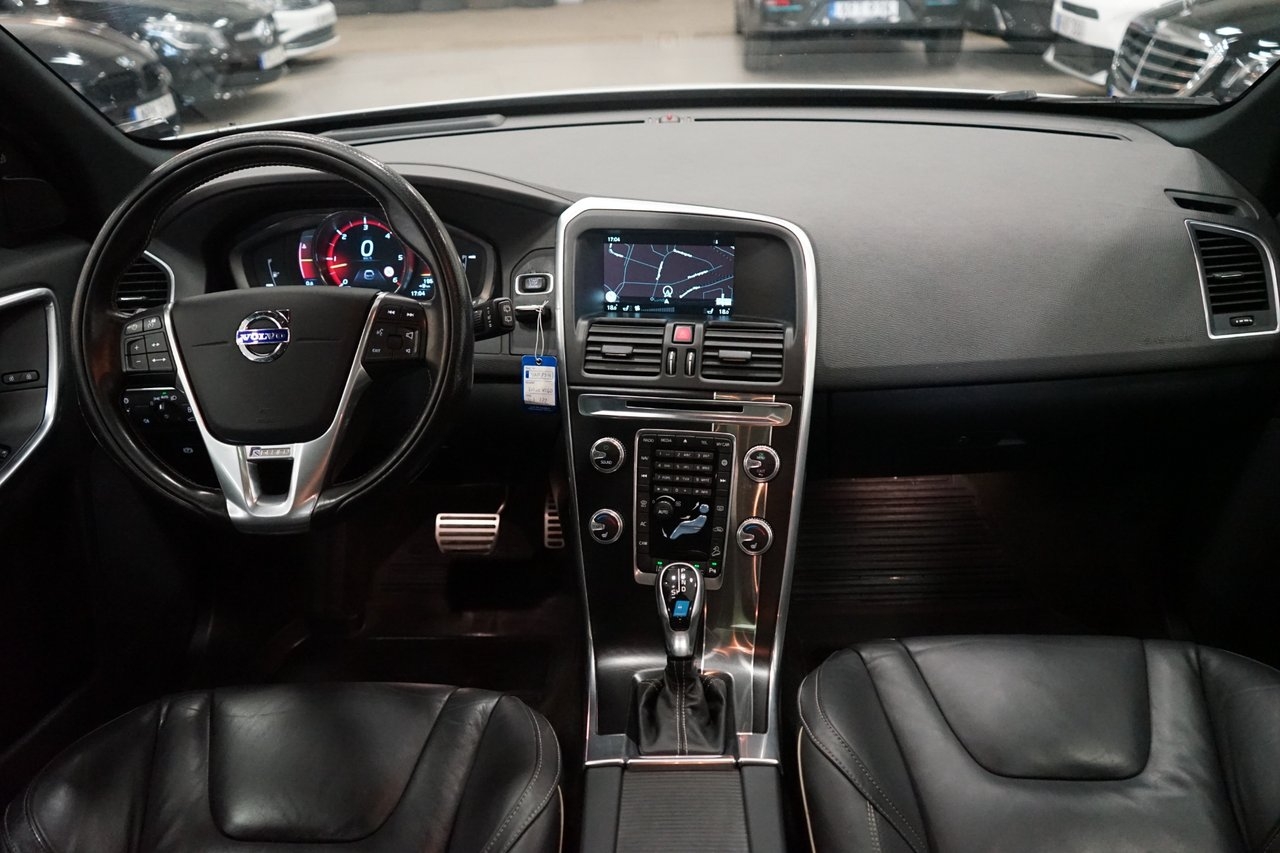 Volvo XC60 2016, kuva 7/26