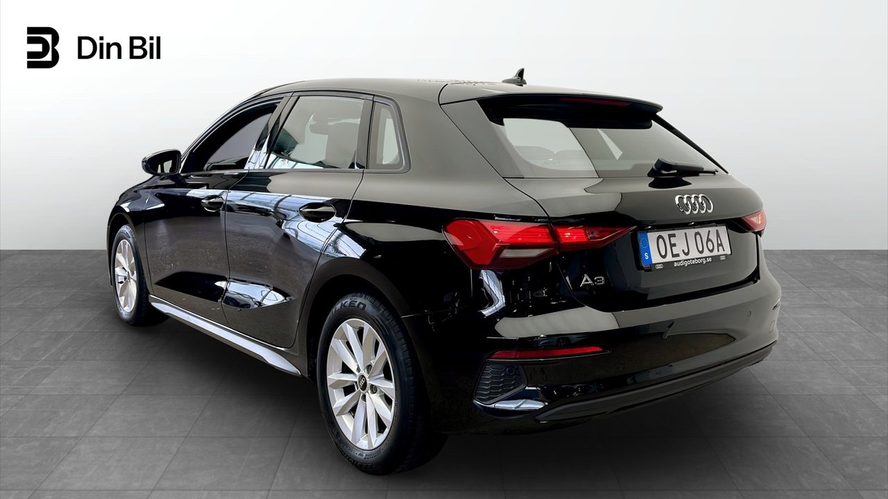 Audi A3 2023, photo 3/12