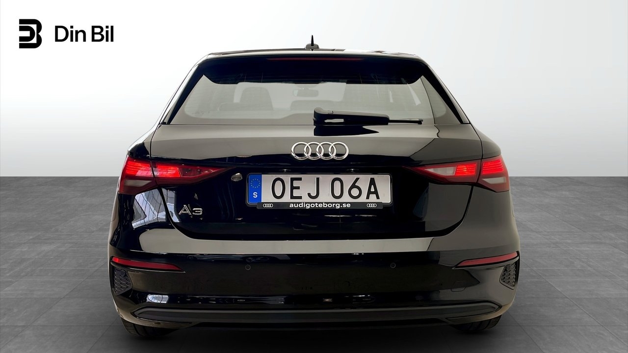 Audi A3 2023, photo 5/12