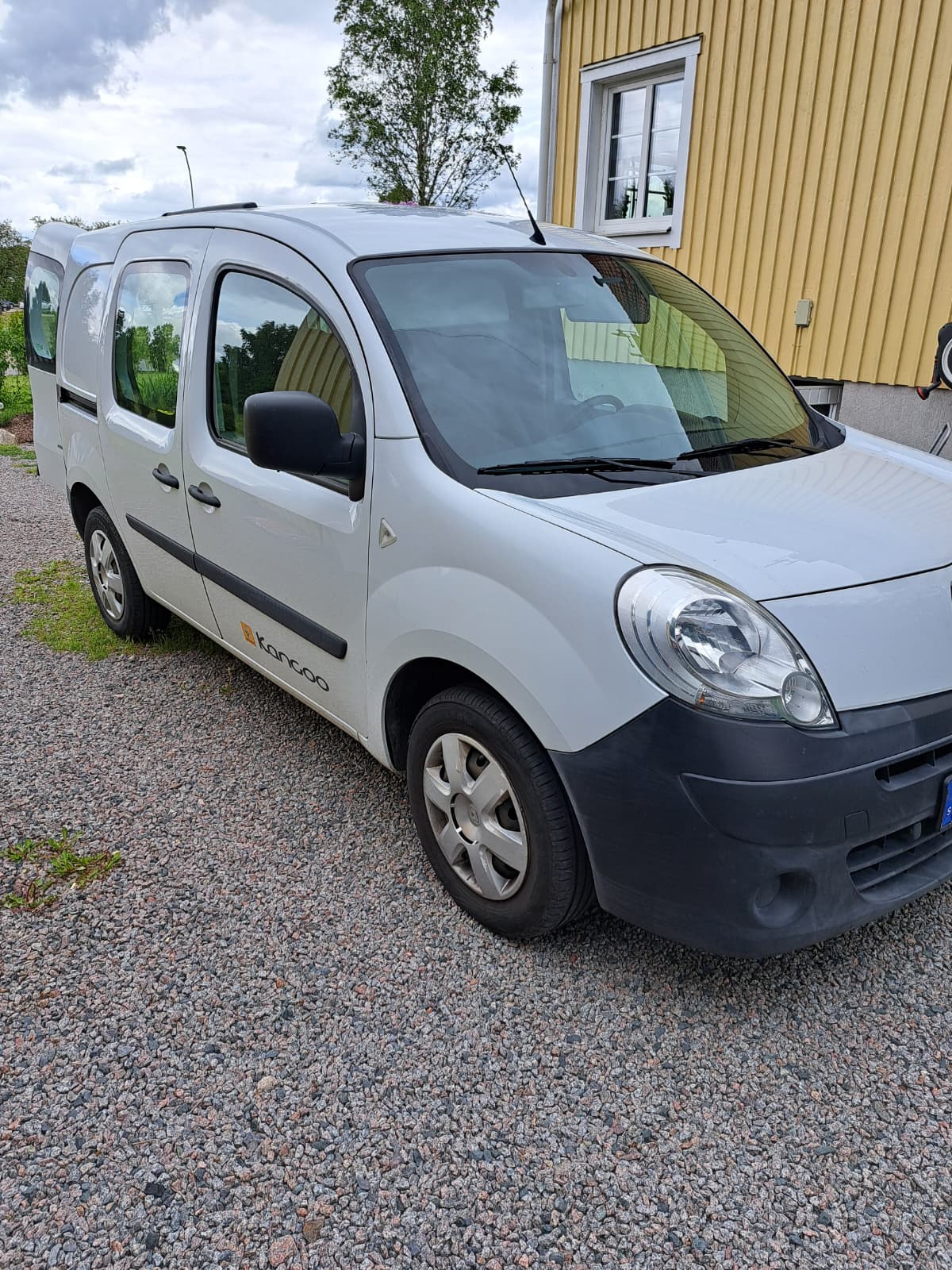 Renault Kangoo Express 1.5 dCi Manuell 2011, bild 2/9