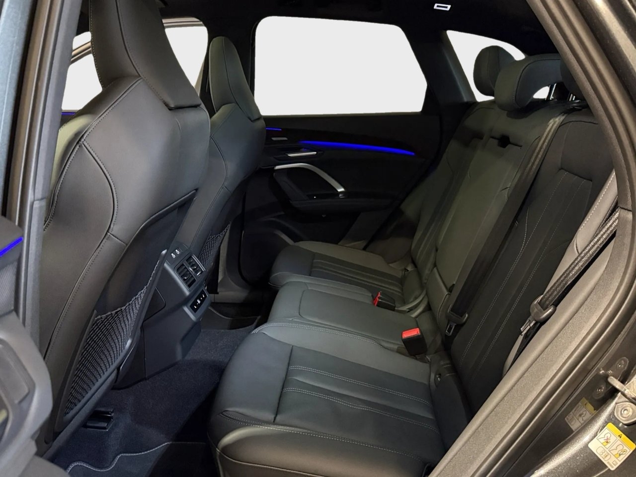 Audi Q5 SUV E-hybrid 367HK Fullutrustad 2027, bild 5/8
