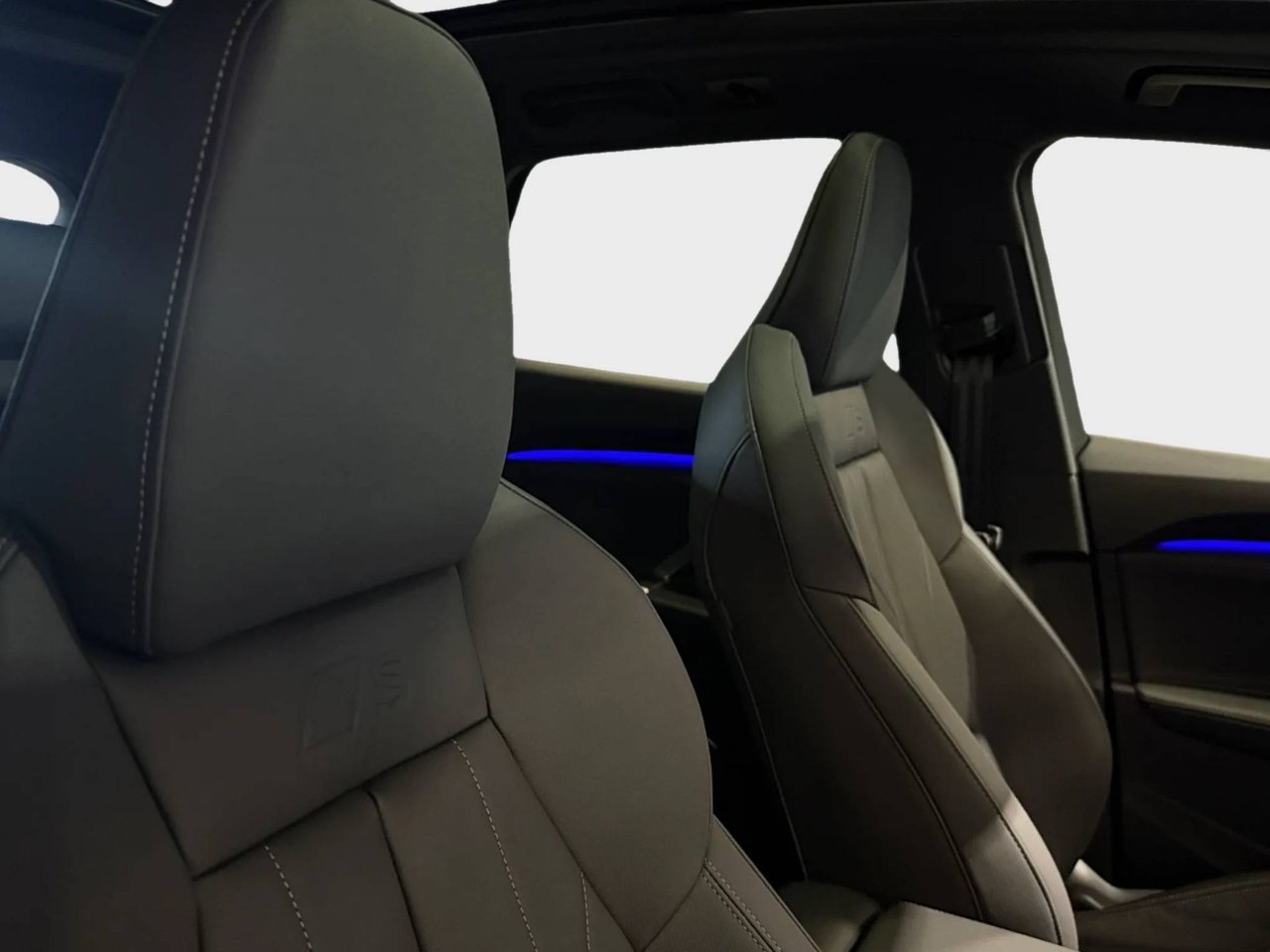 Audi Q5 SUV E-hybrid 367HK Fullutrustad 2027, bild 8/8