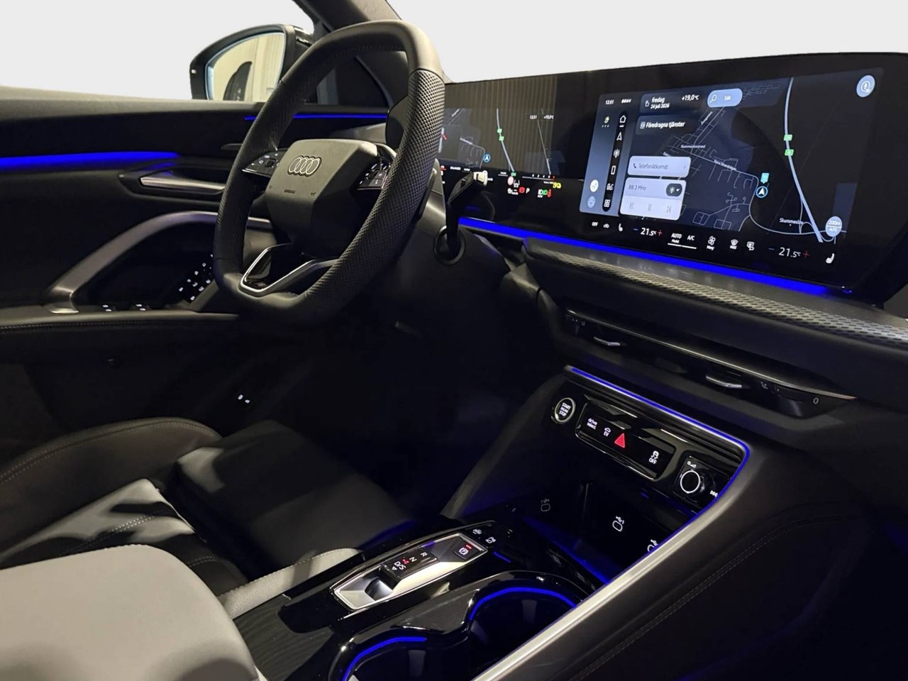 Audi Q5 SUV E-hybrid 367HK Fullutrustad 2027, bild 7/8