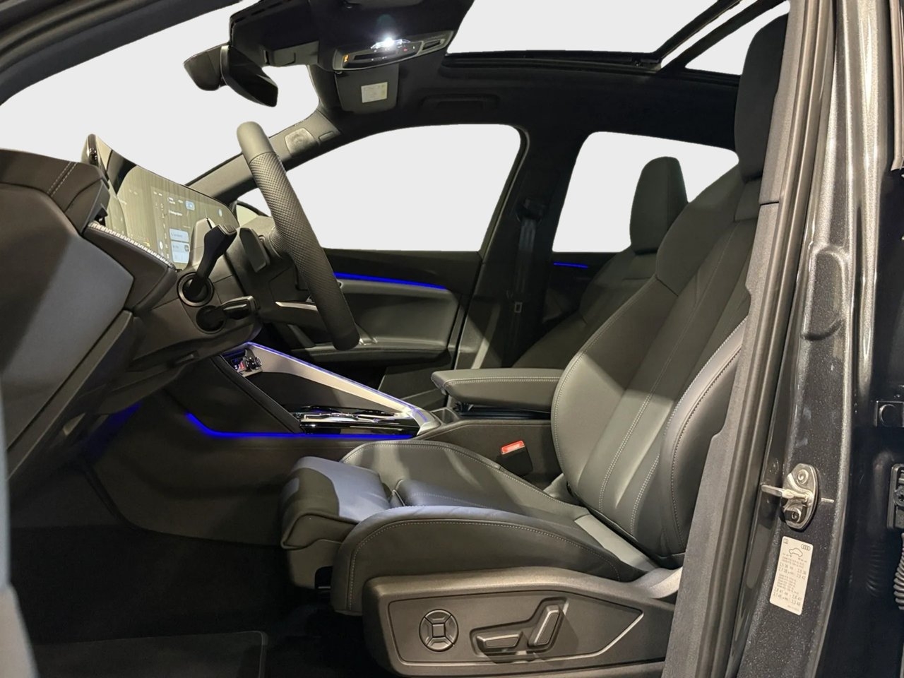 Audi Q5 SUV E-hybrid 367HK Fullutrustad 2027, bild 3/8