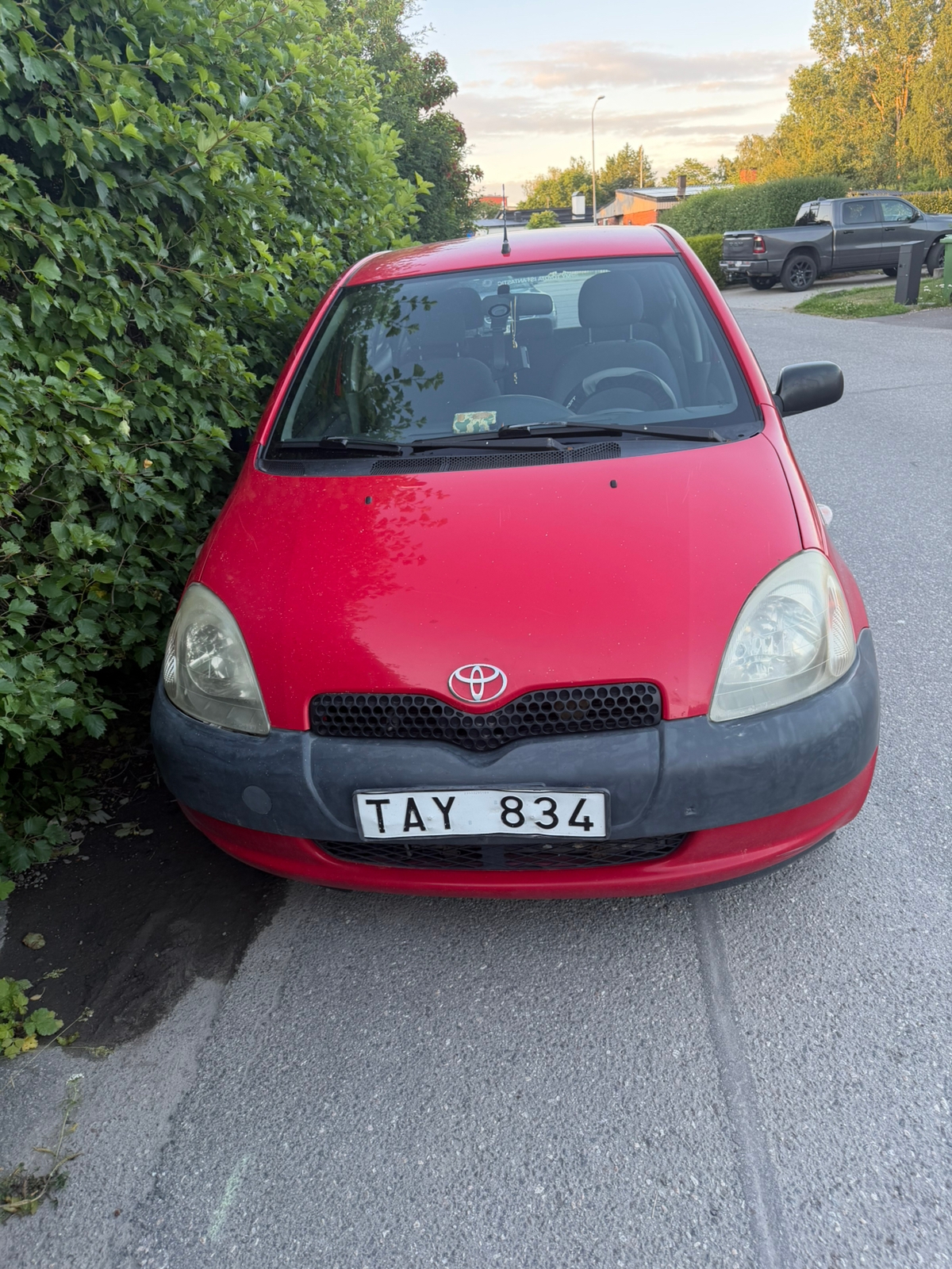 Toyota Yaris 5-dörrar 1.0 VVT-i Manuell 2002, bild 3/10