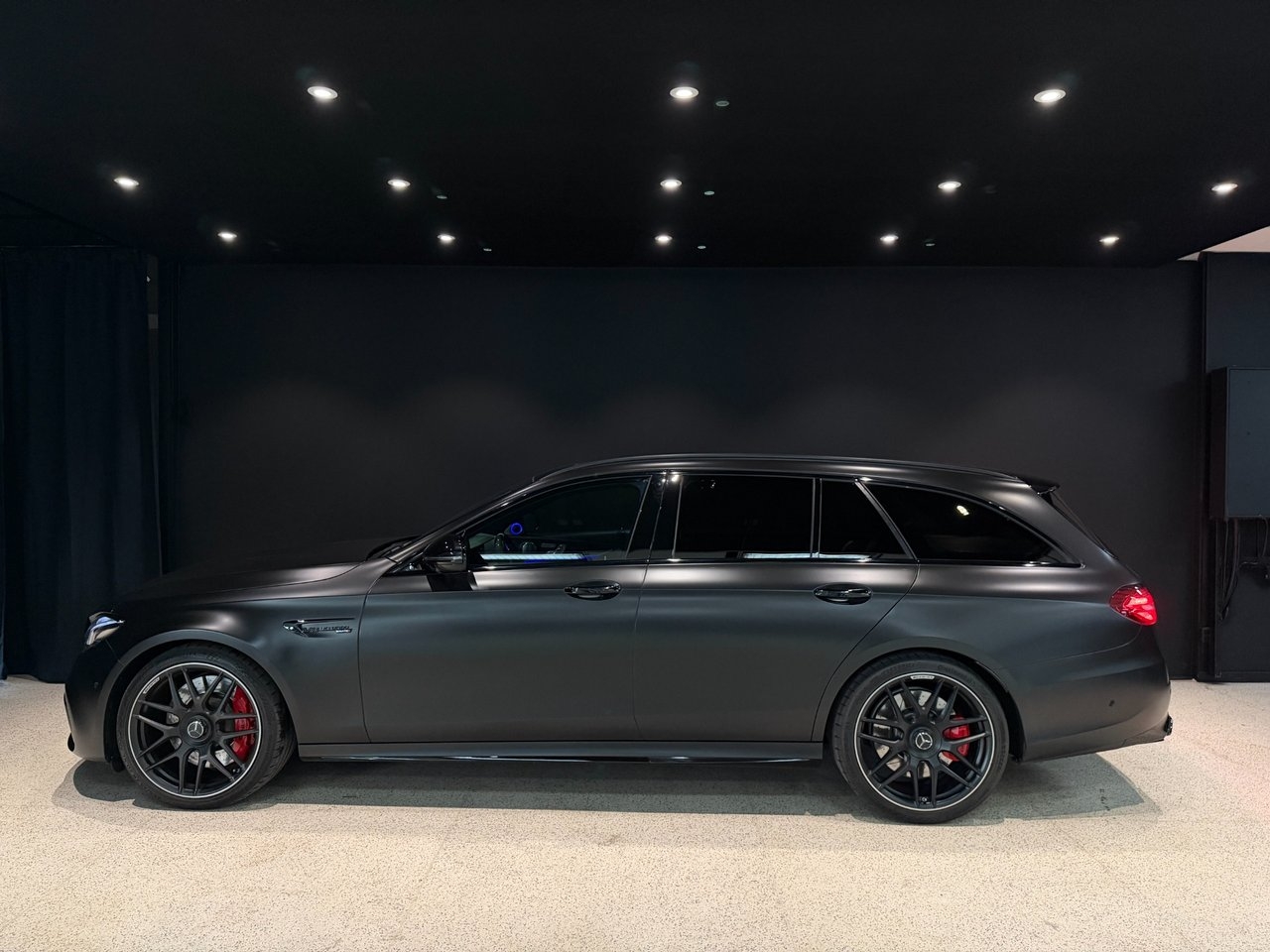 Mercedes-Benz E 63 S T 4MATIC+ 2020, bild 3/10