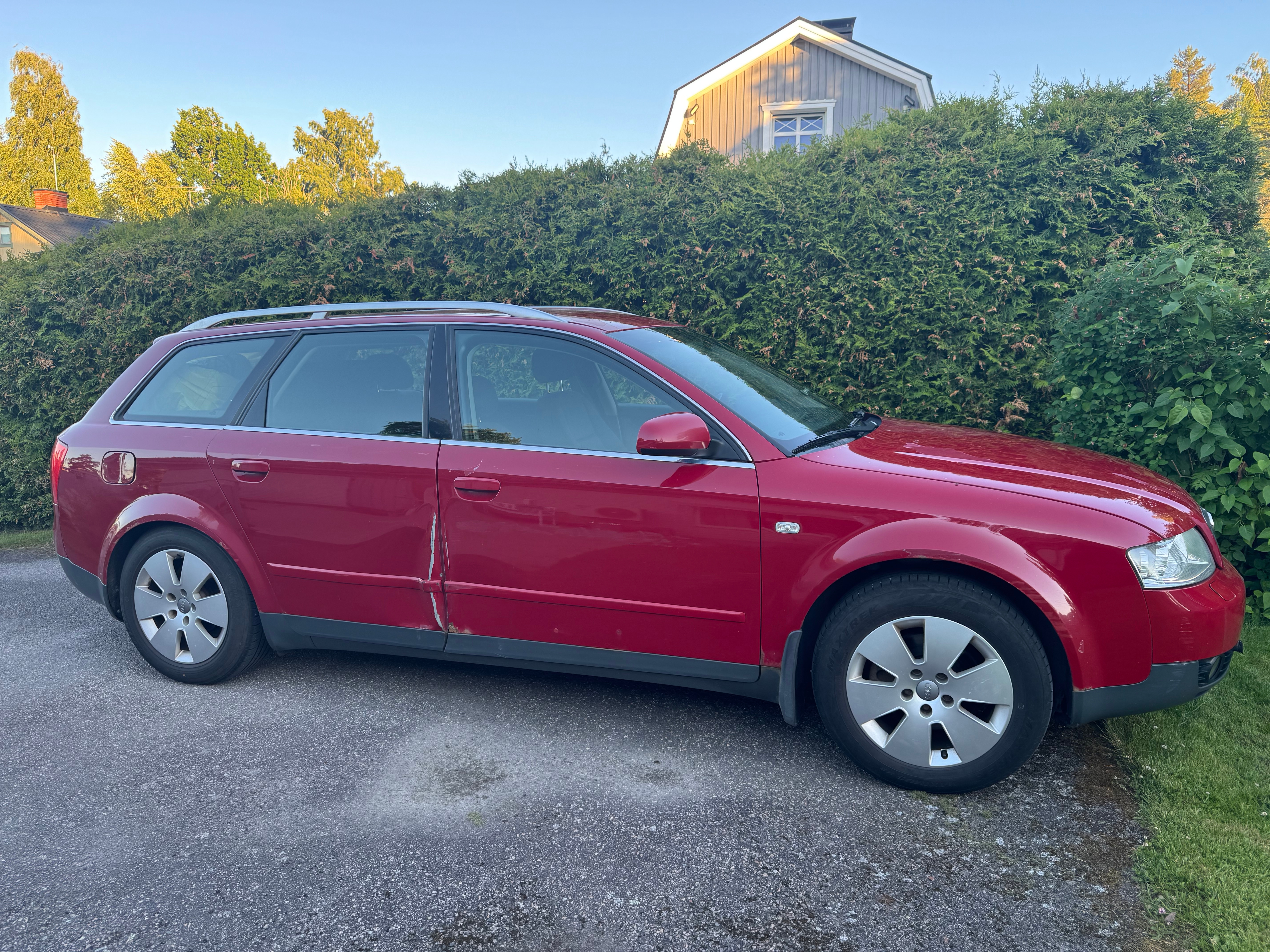 Audi A4 Avant 2.0 Manuell 2002, bild 3/8
