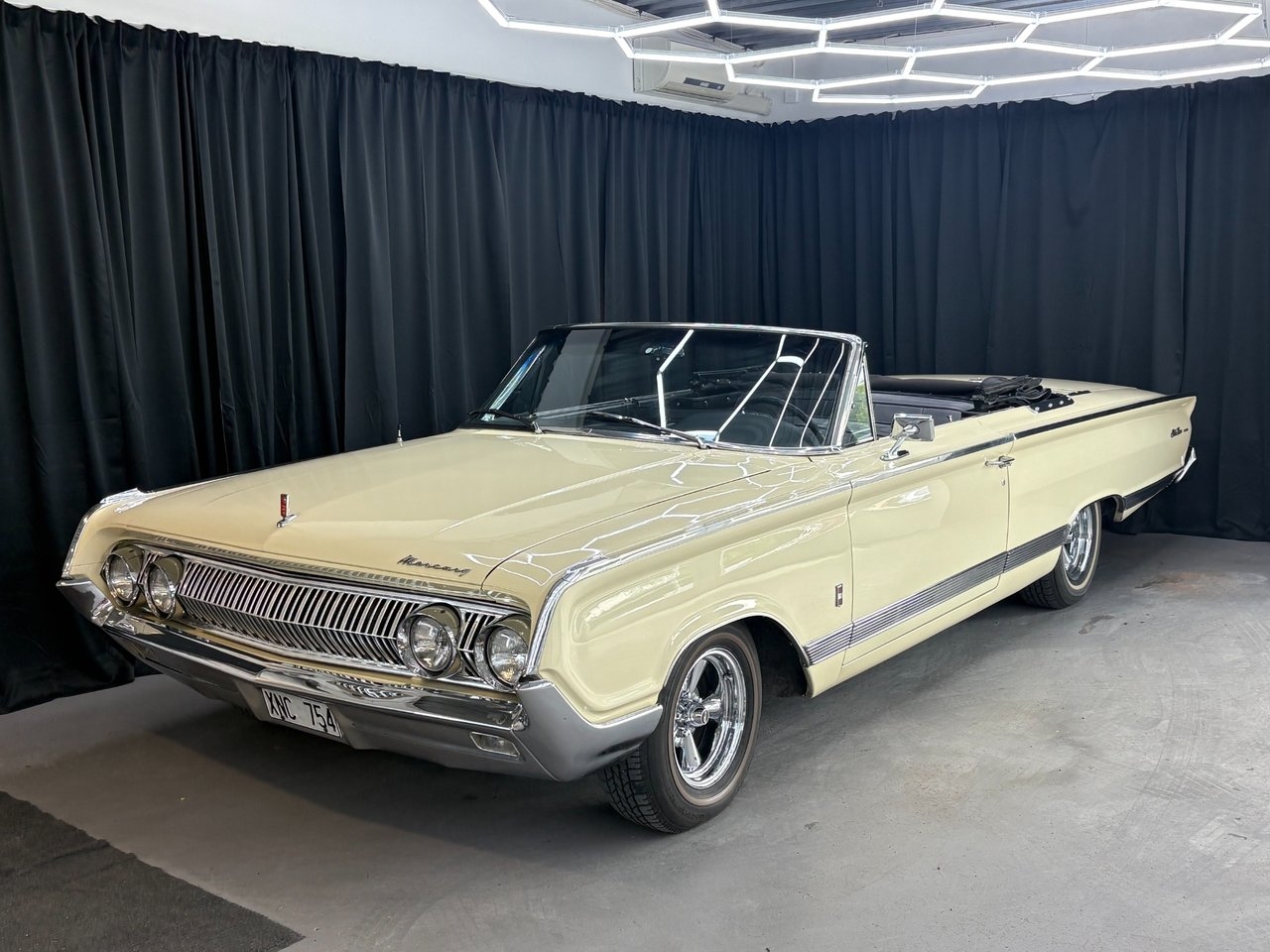 Mercury Parklane