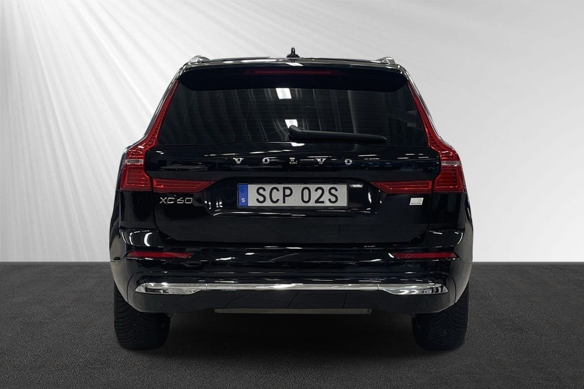 Volvo XC60 Recharge T6 II Core Edition 2024, bild 2/9