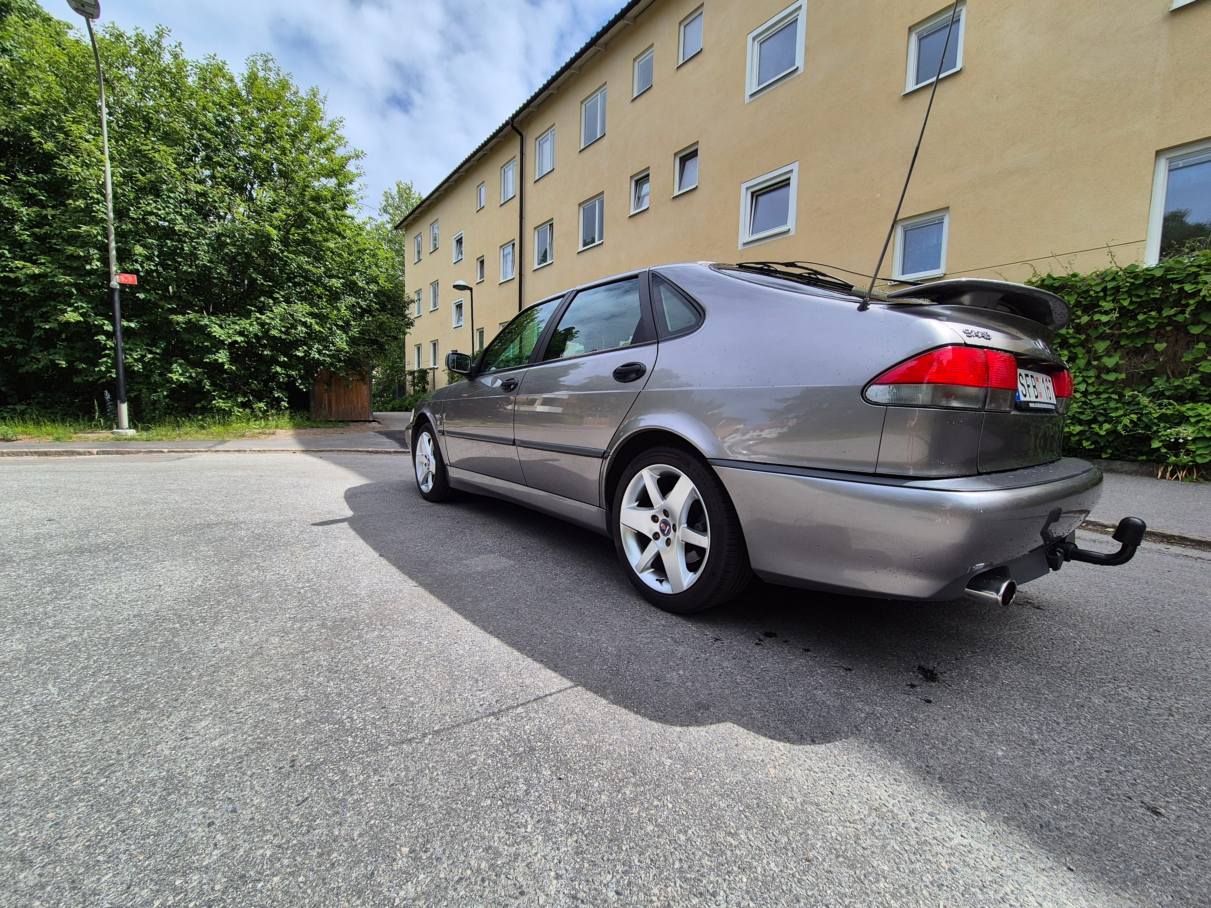 Saab 9-3 5-dörrar 2.0 Turbo Manuell 2001, bild 4/8