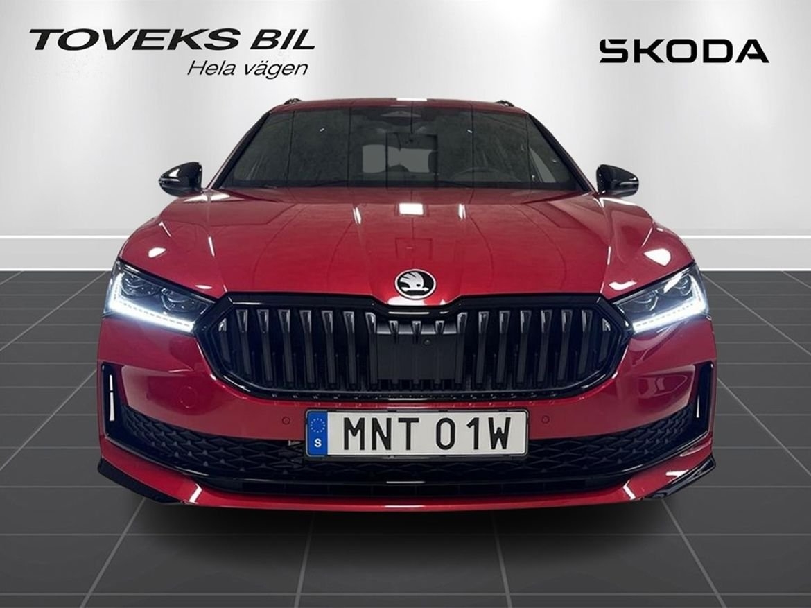 Skoda Superb Sportline 1,5 TSI IV 204hk 2026, kuva 2/24