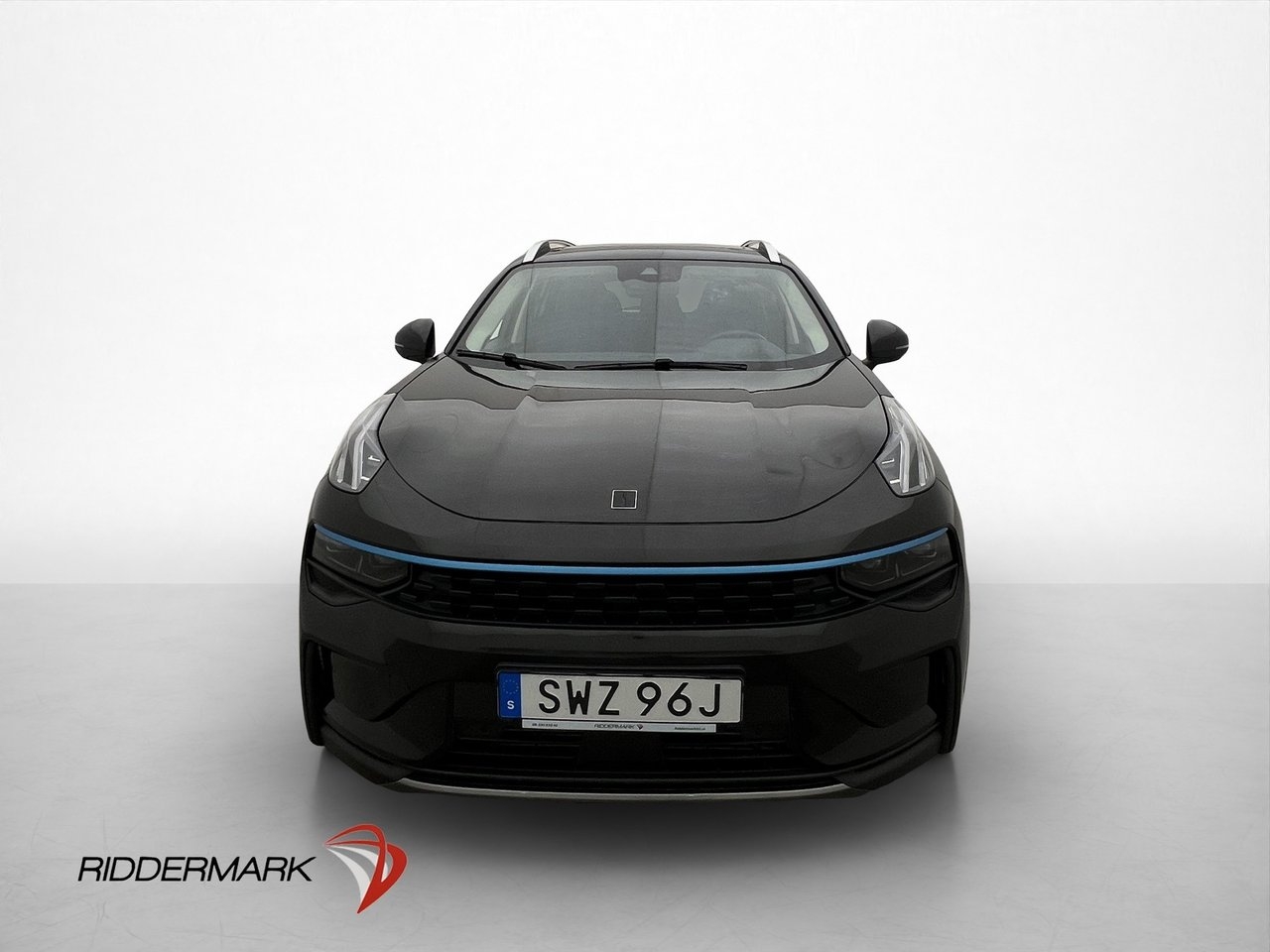Lynk & Co 01 PHEV 261hk Pano 2021, kuva 2/38