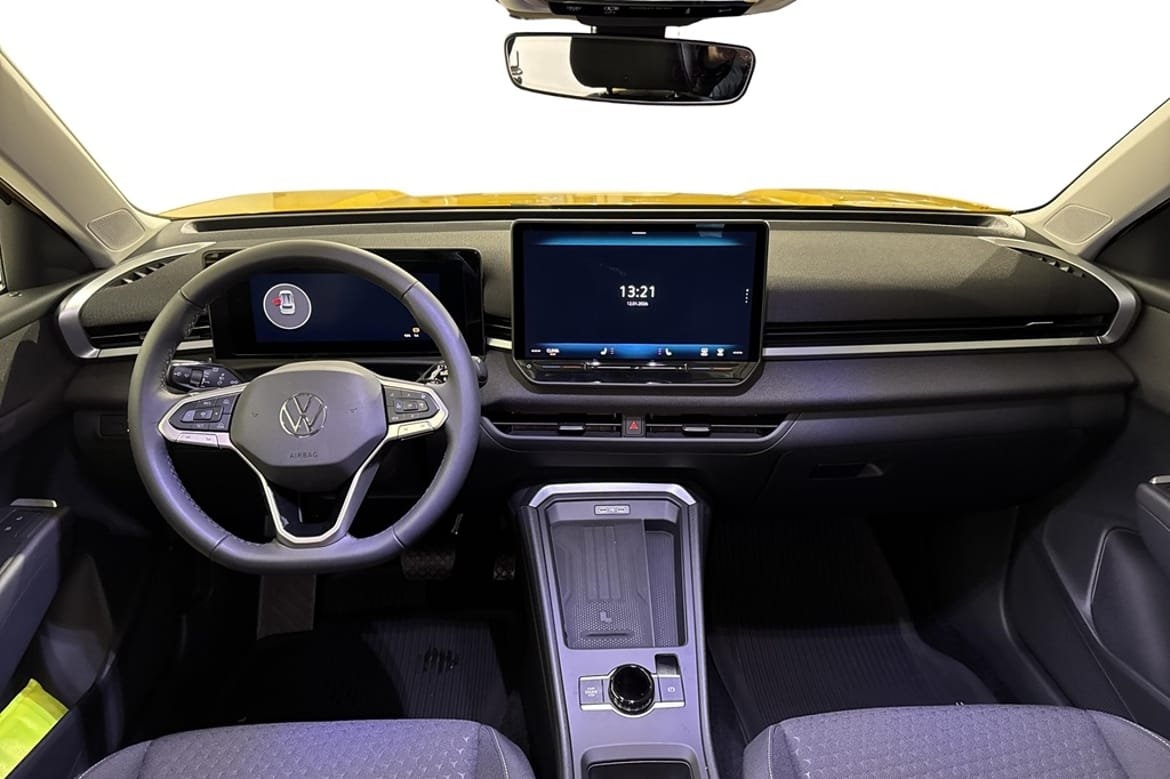 Volkswagen T-Roc eTSI 150hk Life Edition 2026, bild 7/8